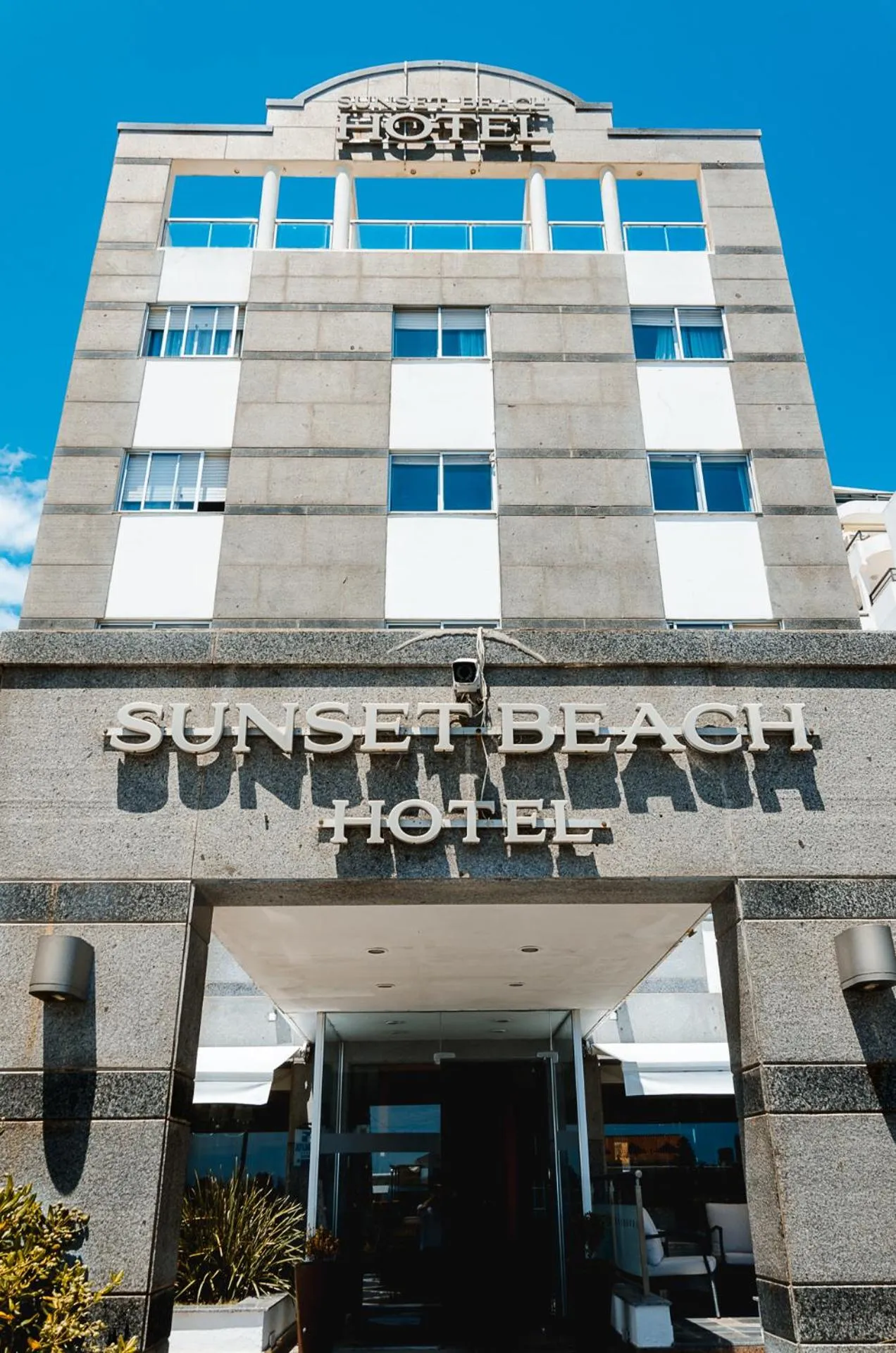 Facade/entrance in Hotel Sunset Beach