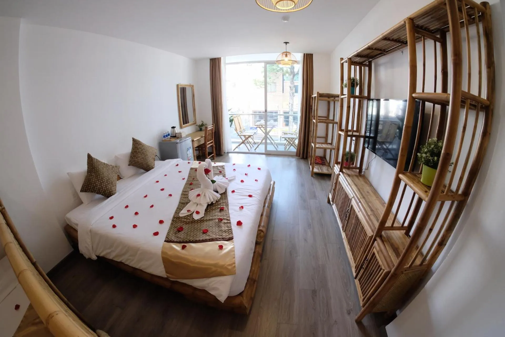 Bed in The Umi Hotel