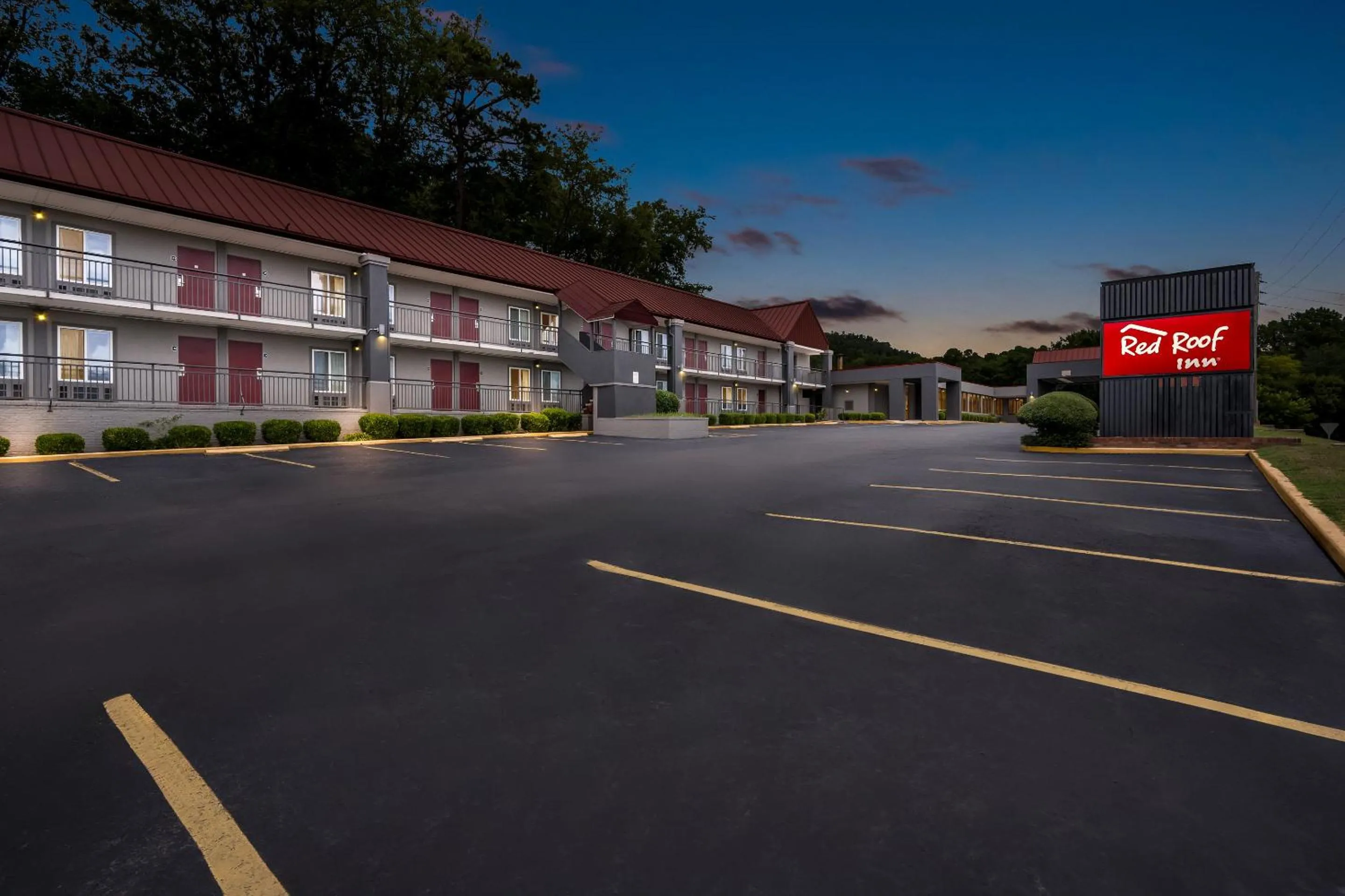 Facade/entrance in Red Roof Inn Hot Springs