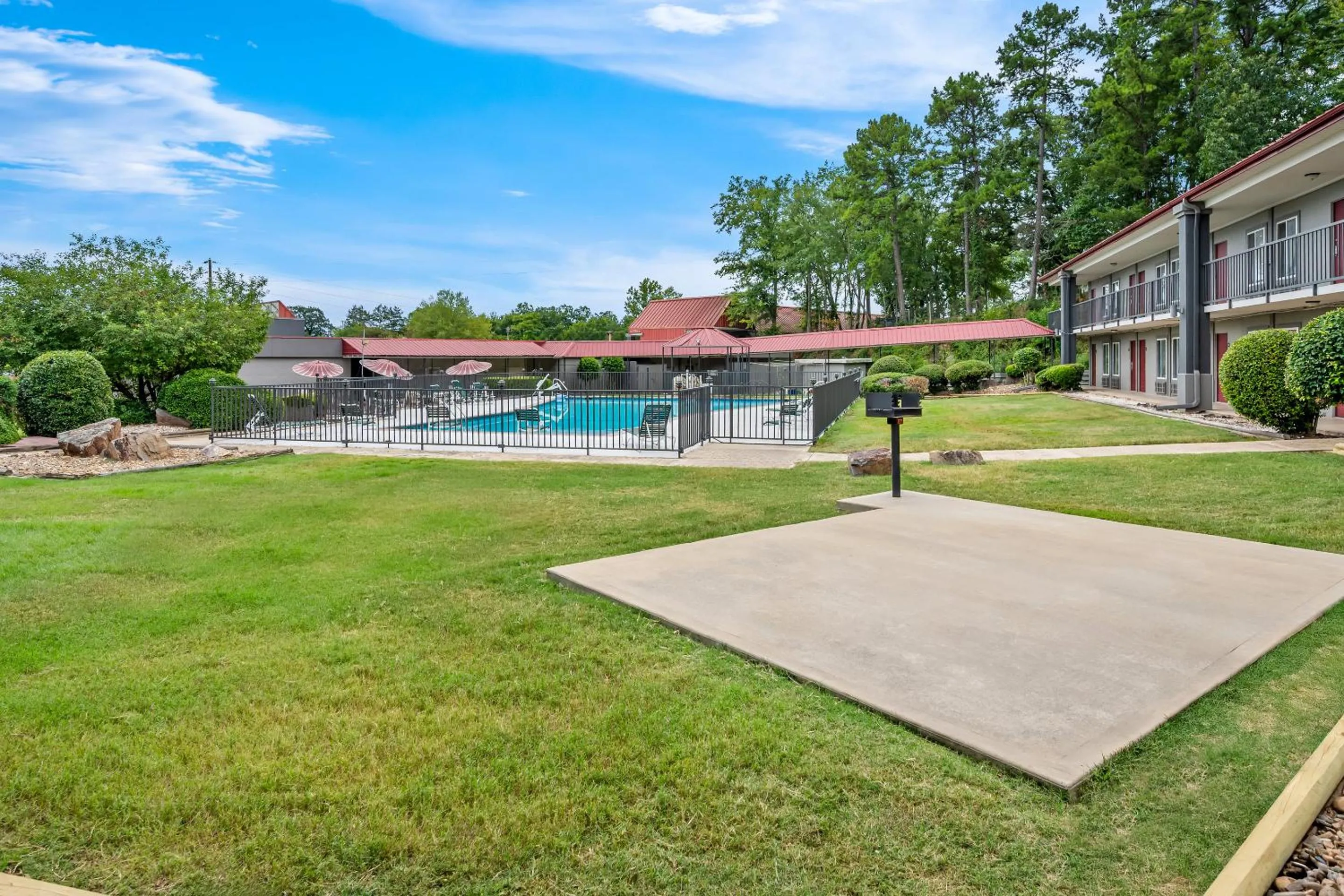 Balcony/Terrace in Red Roof Inn Hot Springs