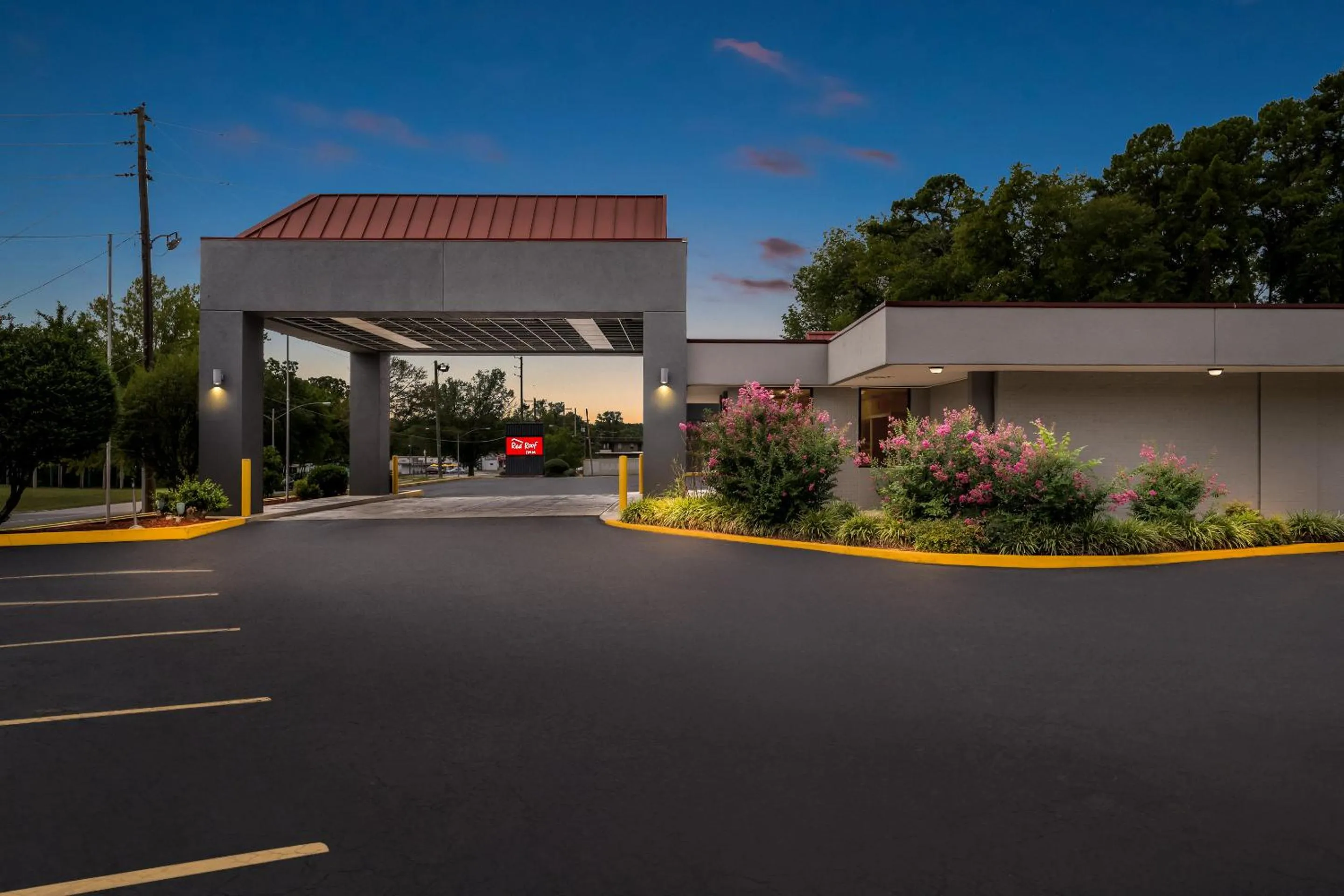 Facade/entrance in Red Roof Inn Hot Springs