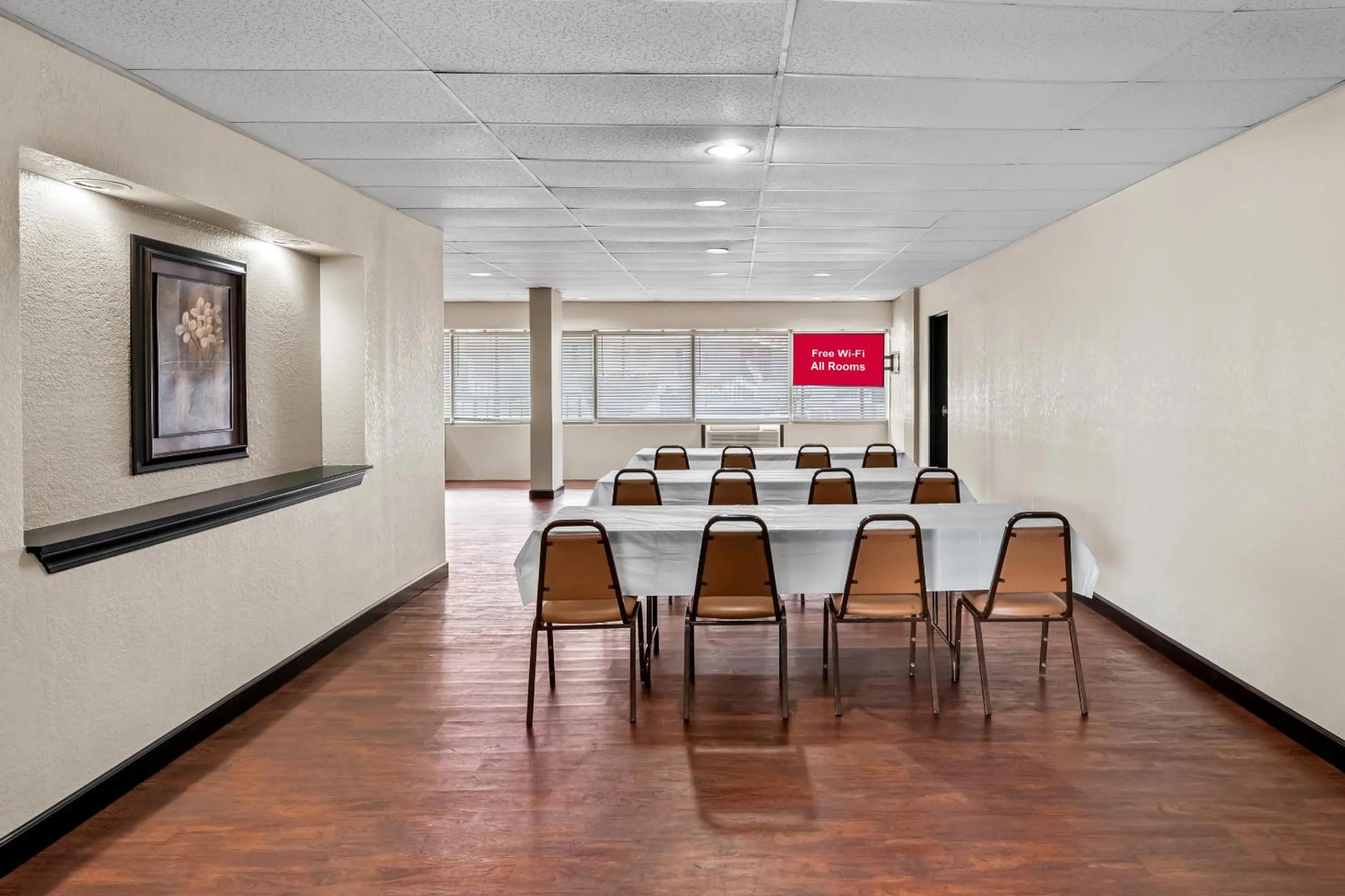 Meeting/conference room in Red Roof Inn Hot Springs