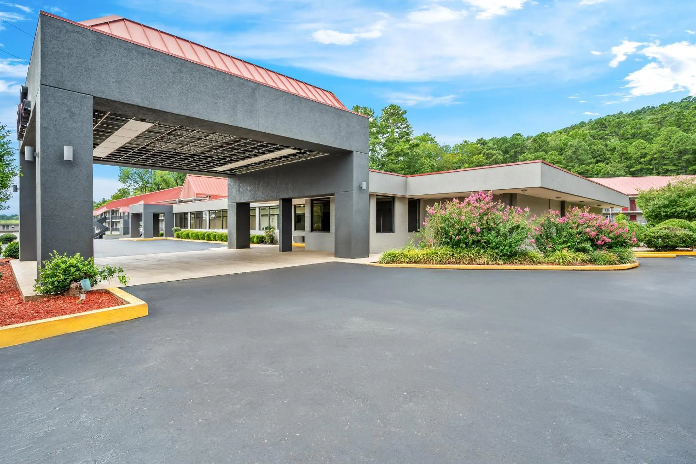 Property building in Red Roof Inn Hot Springs