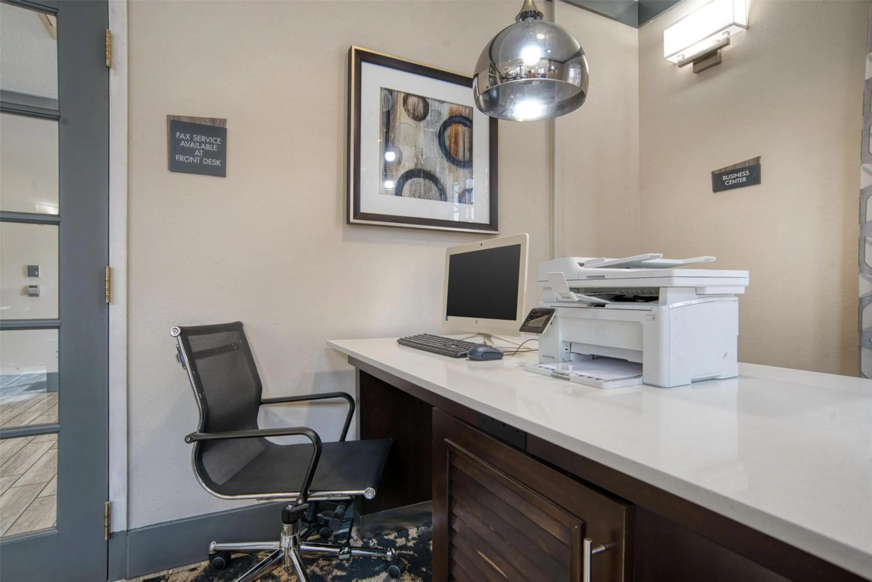 Business facilities in Best Western Plus Philadelphia-Choctaw Hotel and Suites