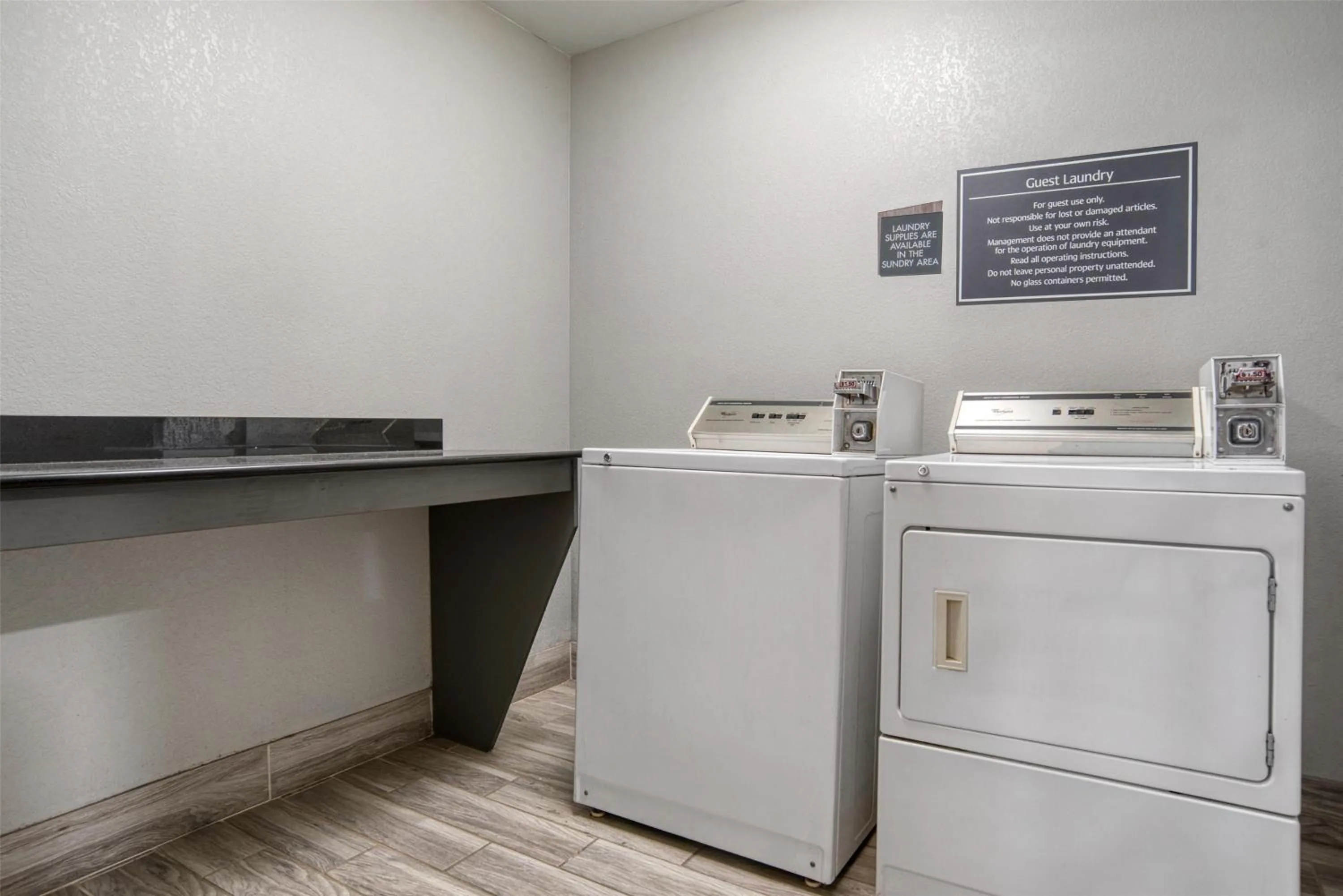 laundry in Best Western Plus Philadelphia-Choctaw Hotel and Suites