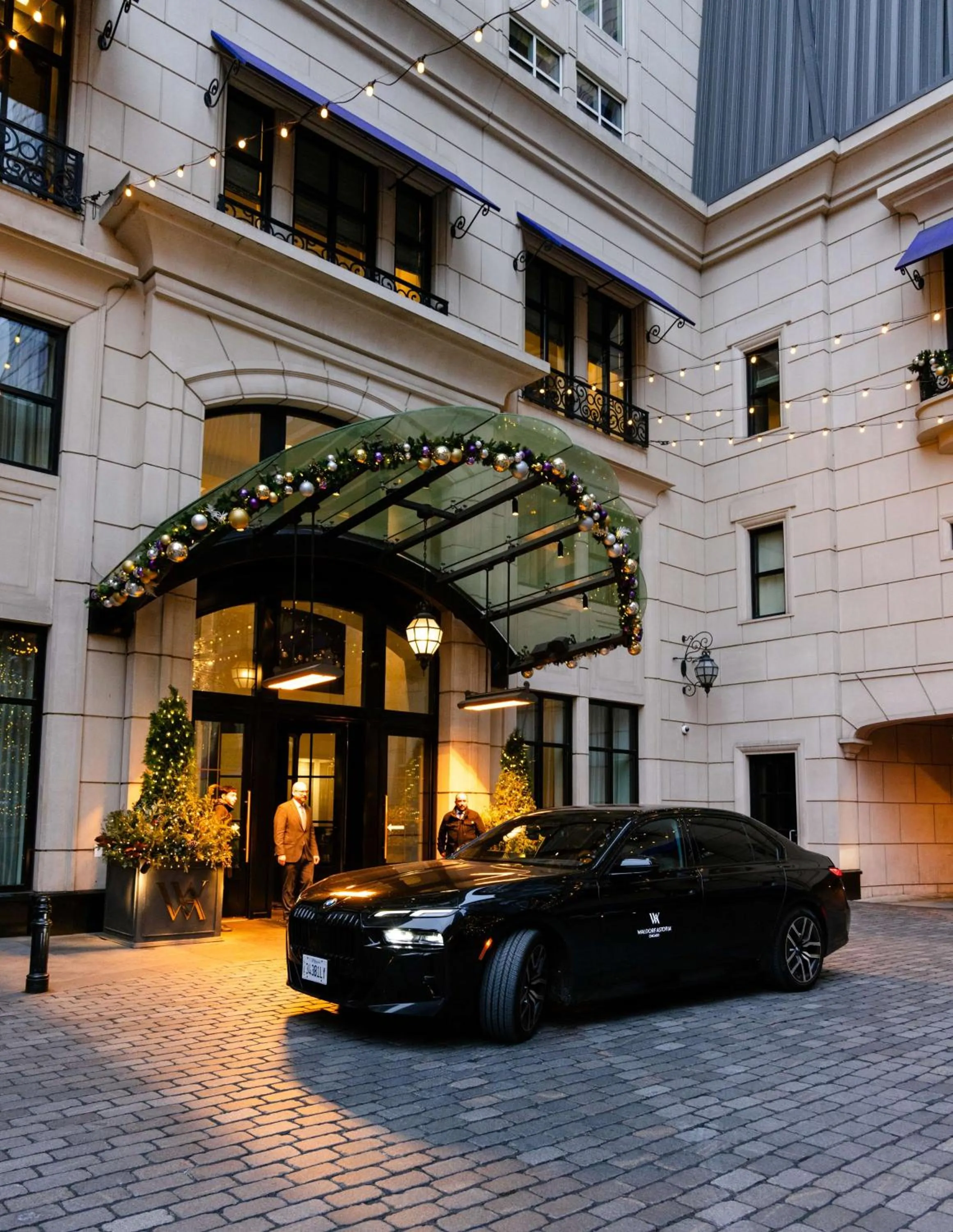 Property building in Waldorf Astoria Chicago