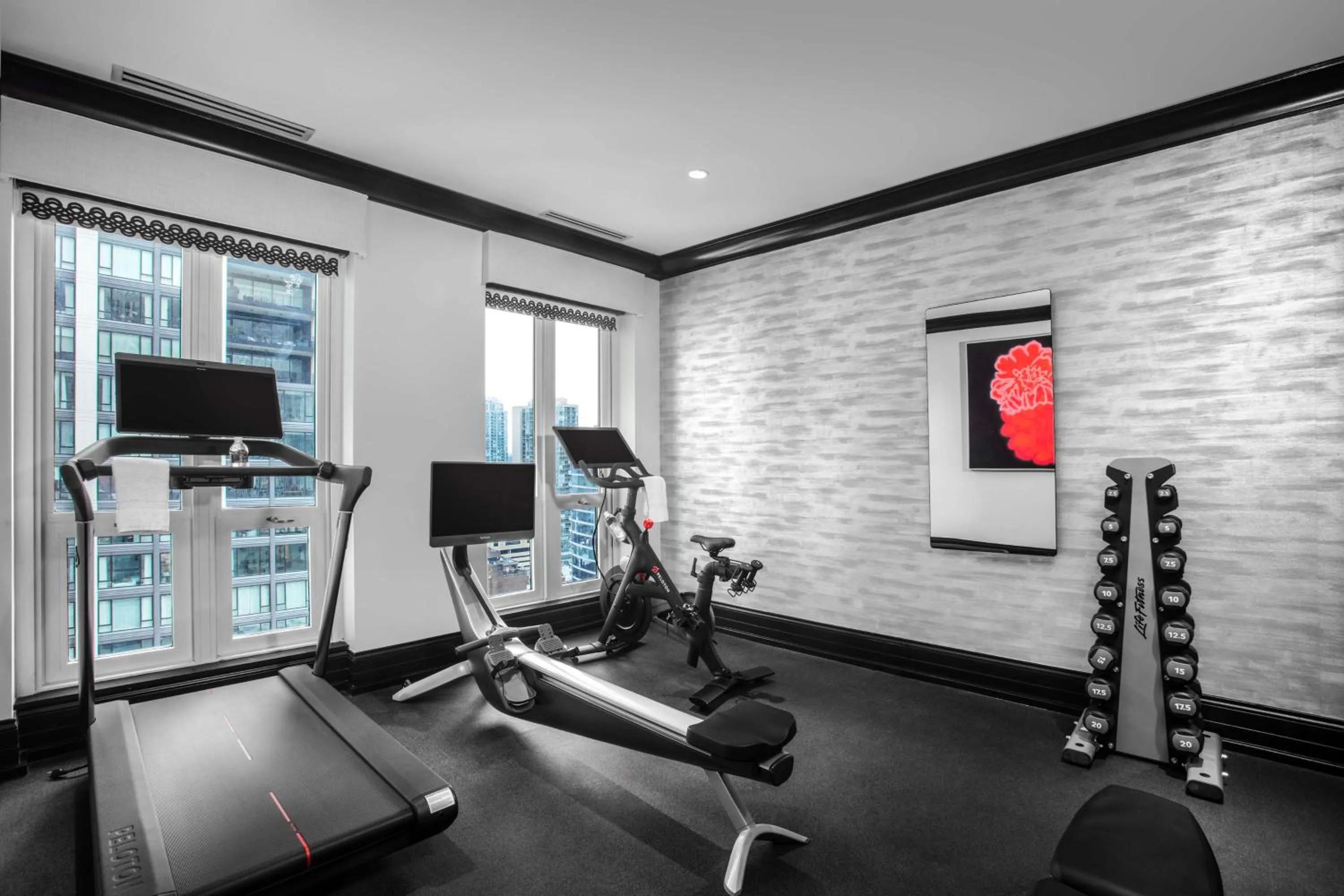 Fitness centre/facilities in Waldorf Astoria Chicago