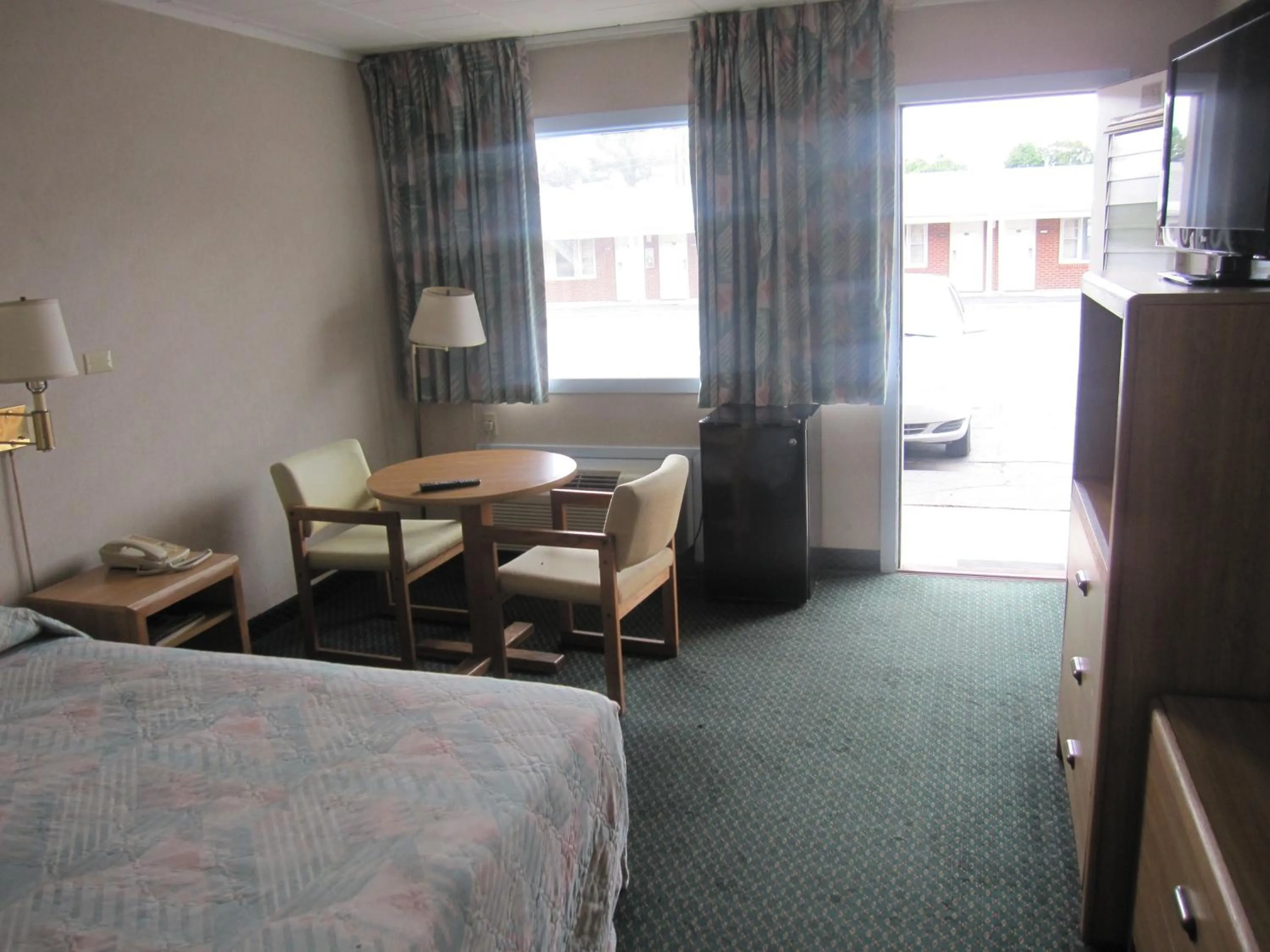 Bed in Budget Inn Horseheads