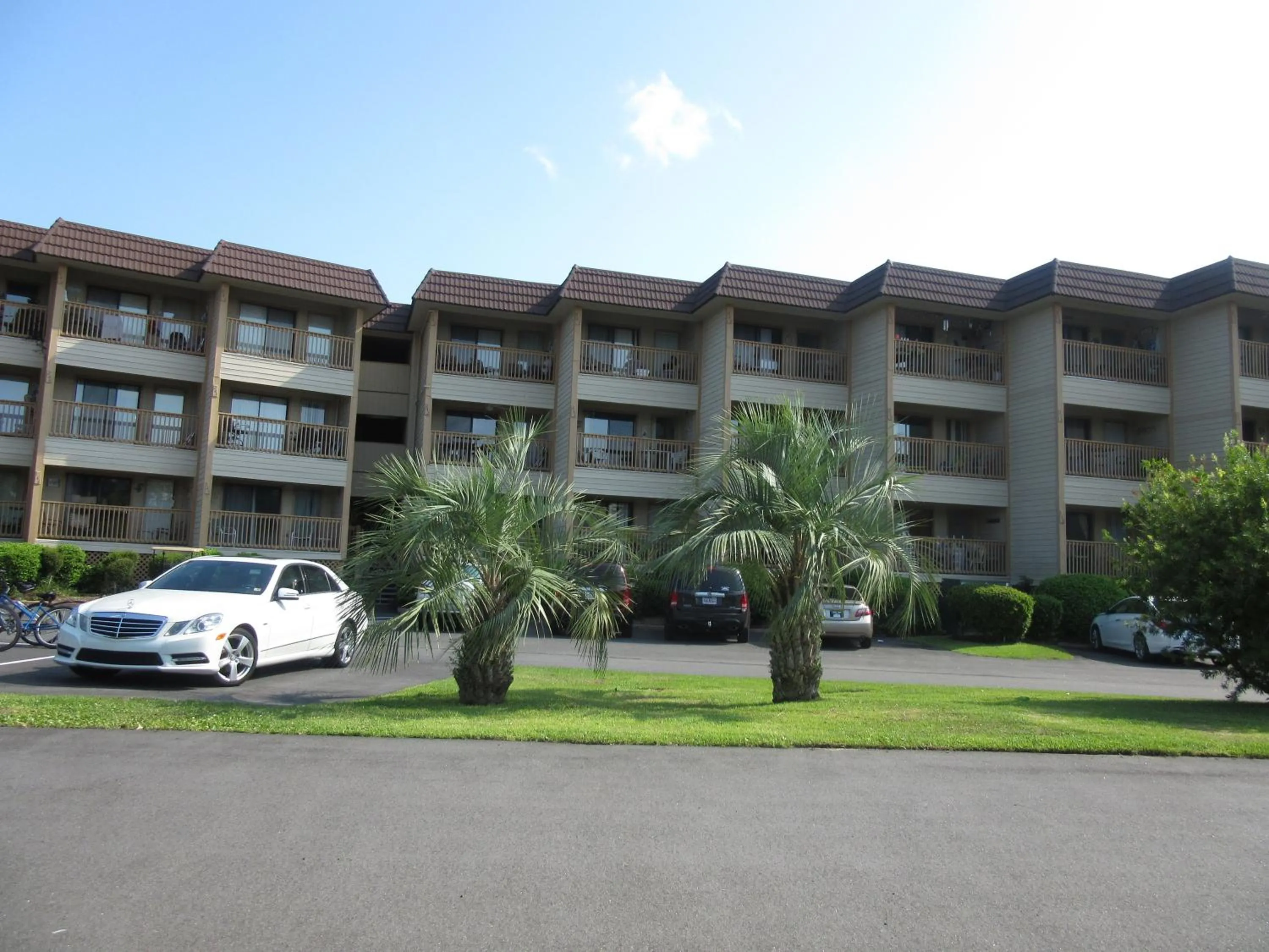 Property building in Hilton Head Island Beach and Tennis Resort