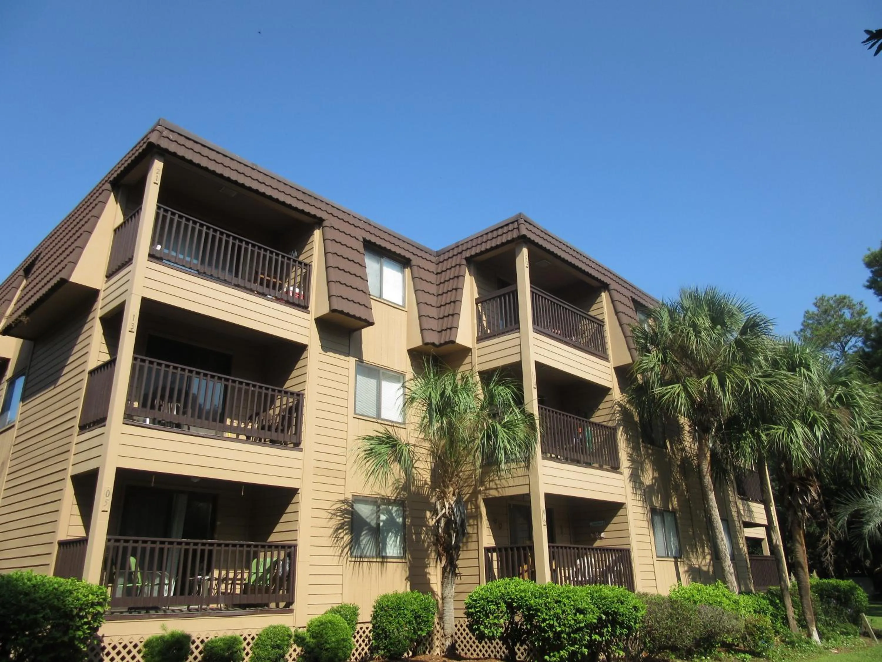 Property building in Hilton Head Island Beach and Tennis Resort