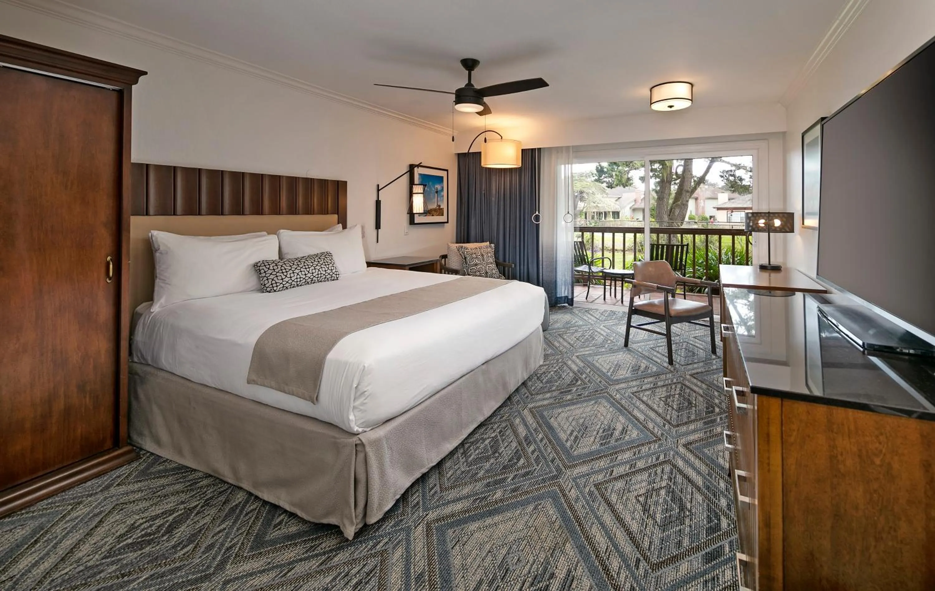 Bedroom, Bed in Half Moon Bay Lodge