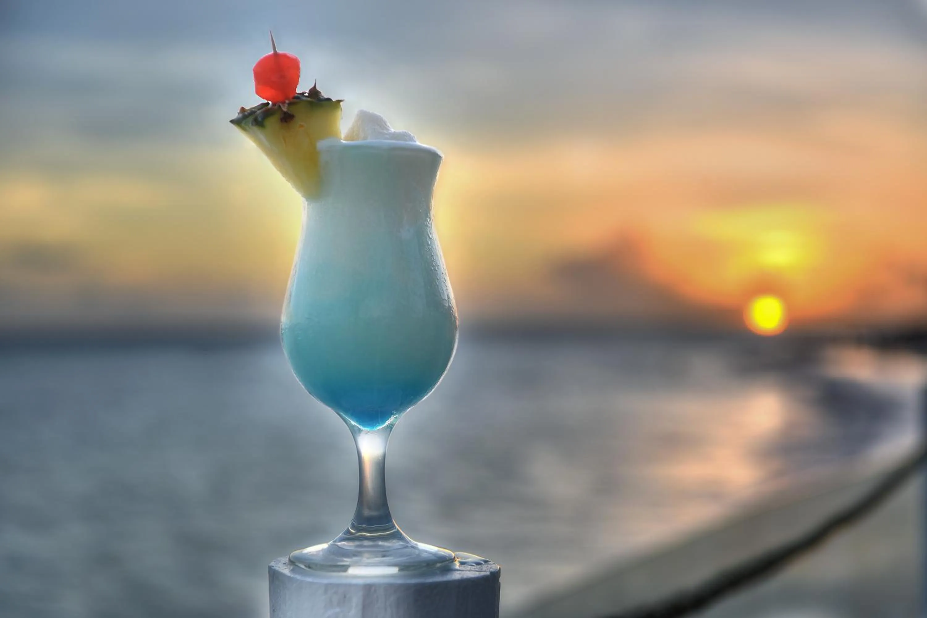 Drinks in Butterfly Beach Hotel