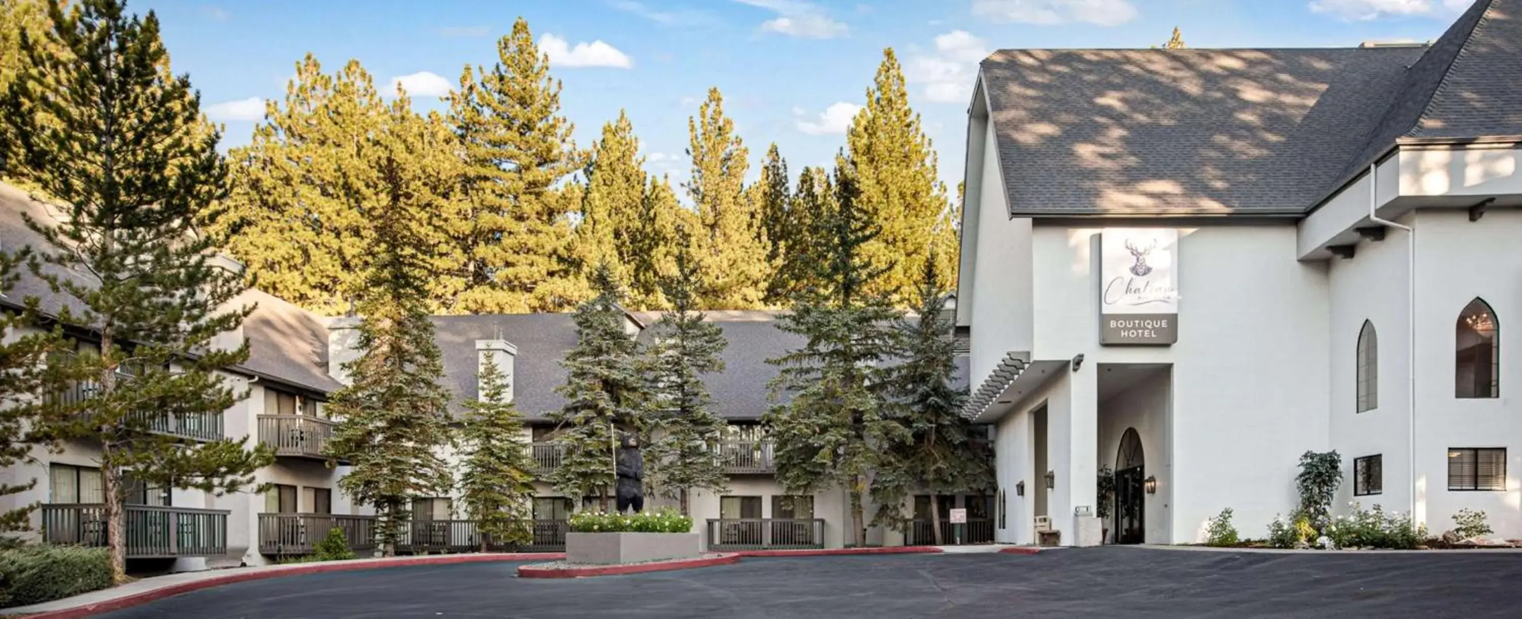 Property building in Chateau Big Bear Boutique Hotel, BW Signature Collection Property building in Chateau Big Bear Boutique Hotel, BW Signature Collection