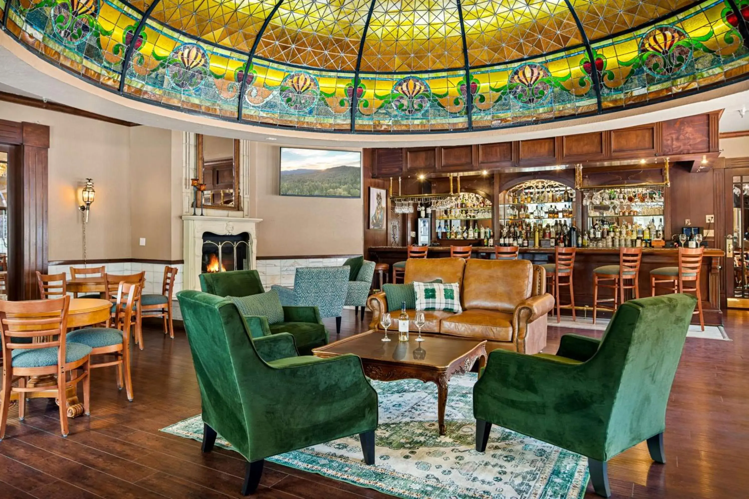 Restaurant/places to eat in Chateau Big Bear Boutique Hotel, BW Signature Collection Restaurant/places to eat in Chateau Big Bear Boutique Hotel, BW Signature Collection