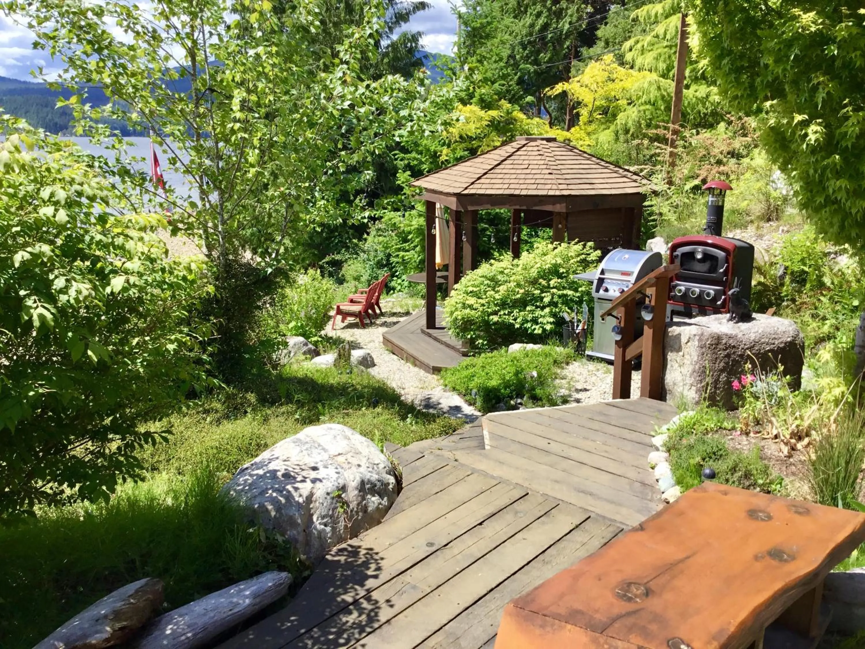 BBQ facilities in The Tuwanek Hotel and Spa
