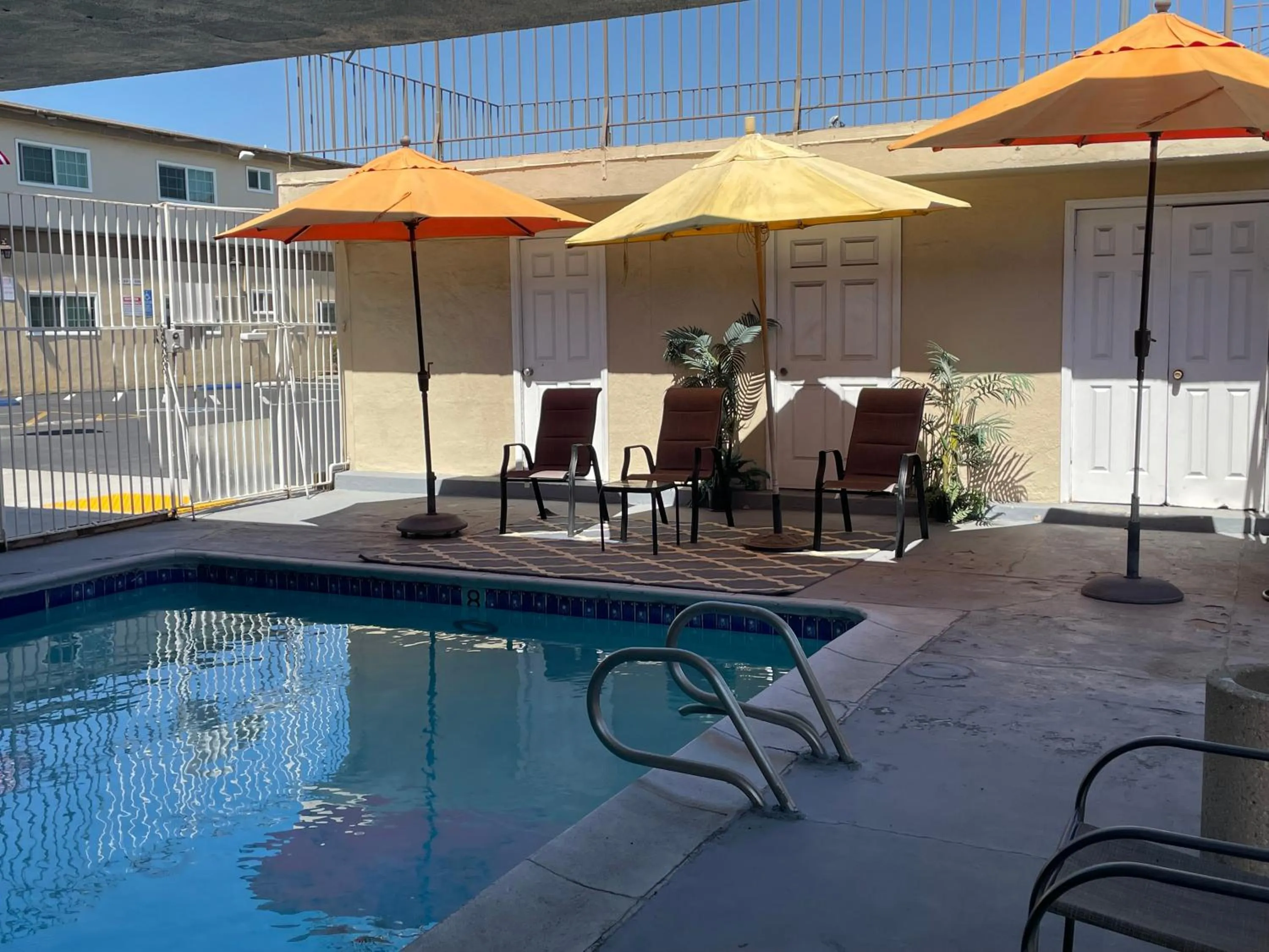 Swimming pool in Grand Inn