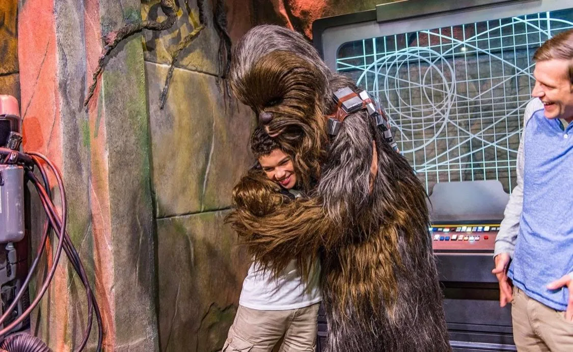 Evening entertainment in Grand Inn