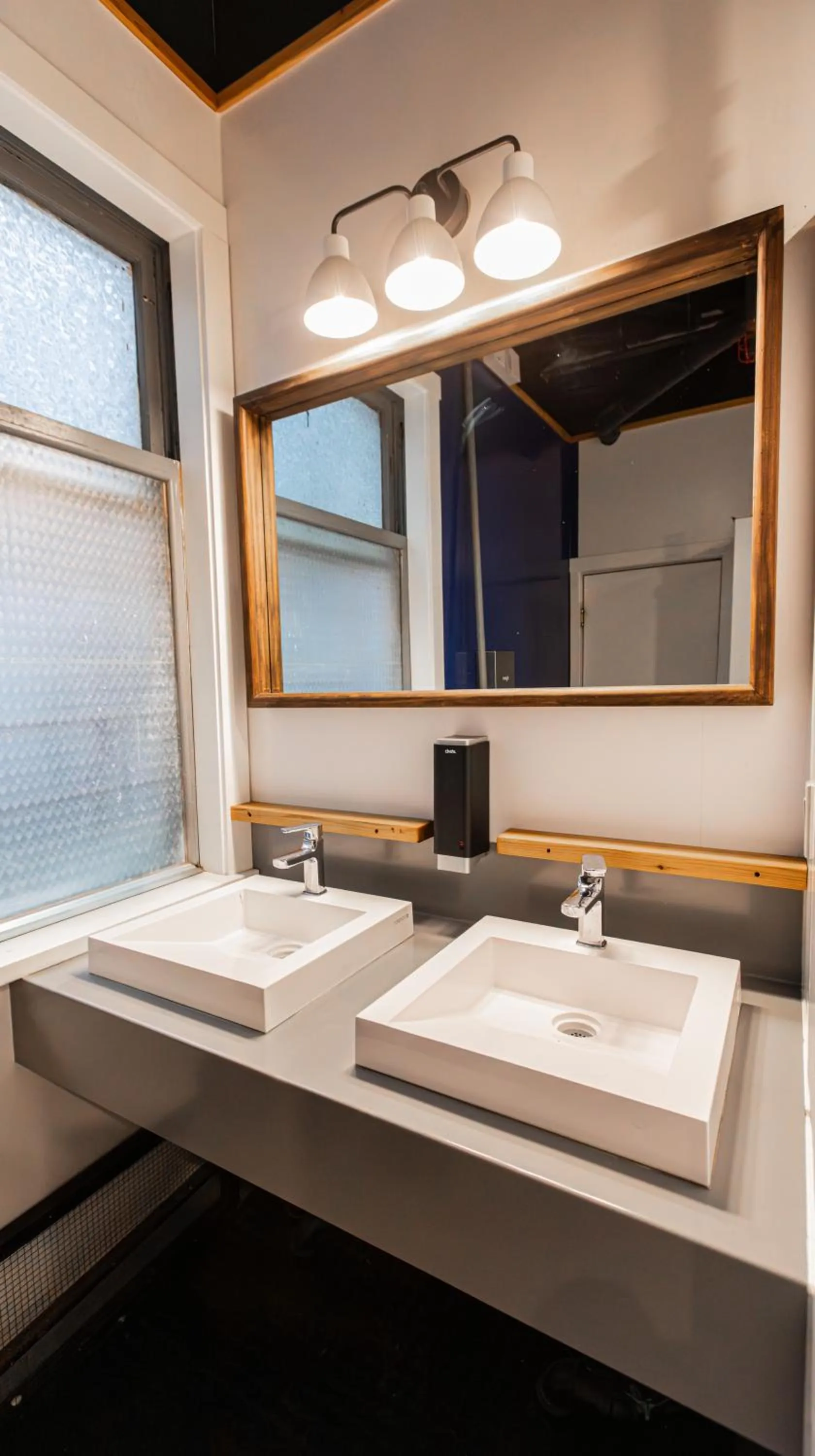 Bathroom in The Cambie Hostel Gastown