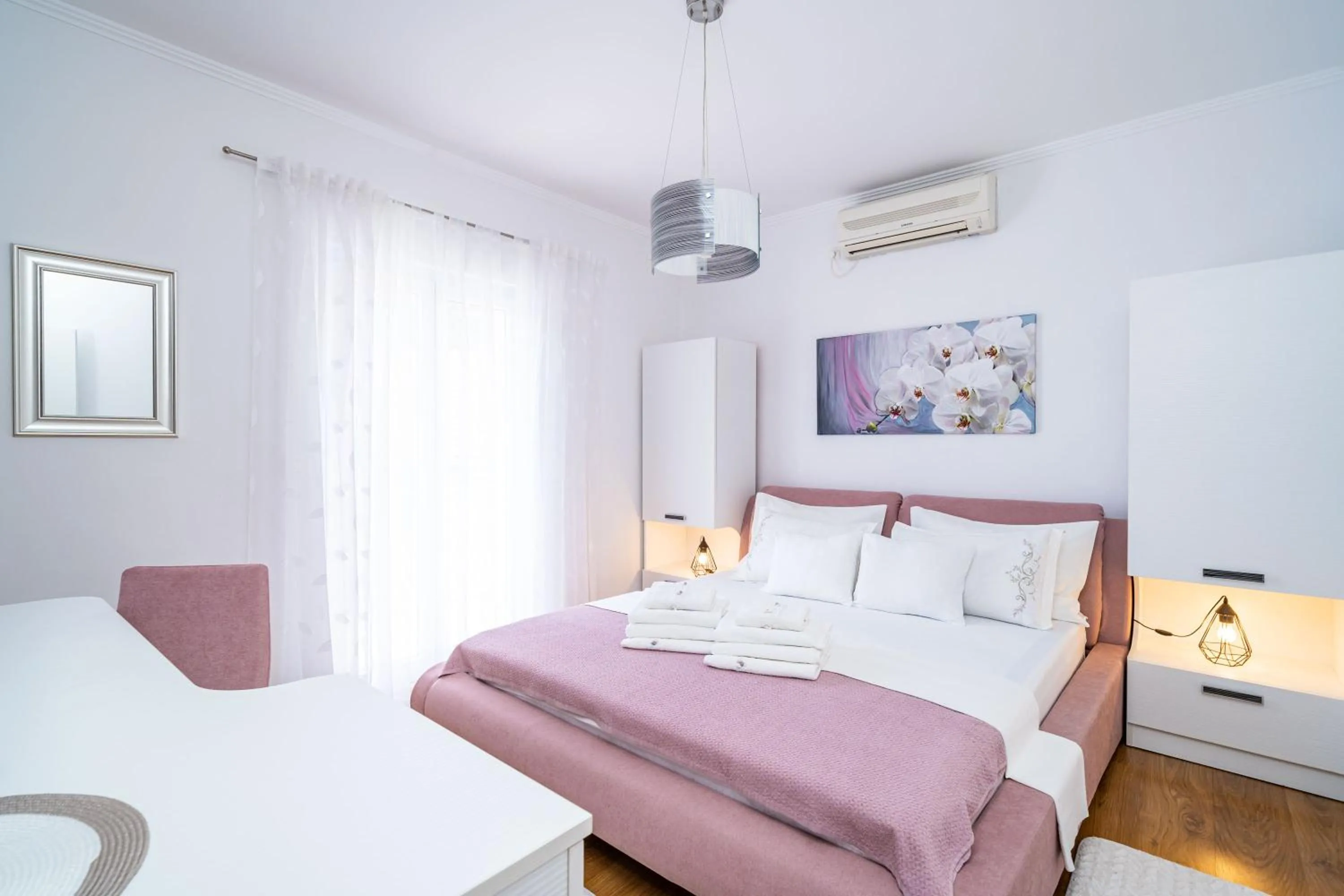 Bedroom, Bed in Apartment & Rooms Duja