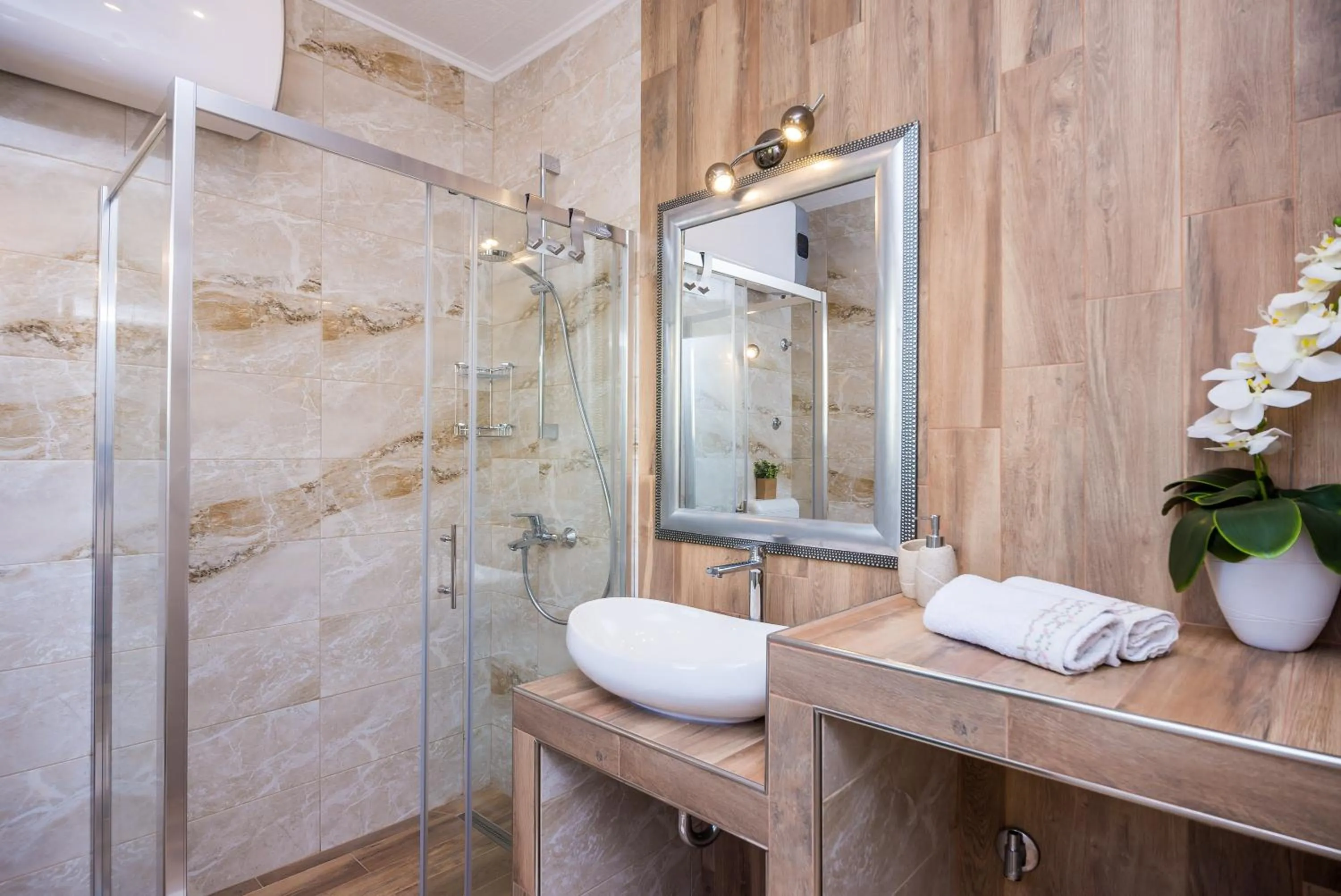 Bathroom in Apartment & Rooms Duja