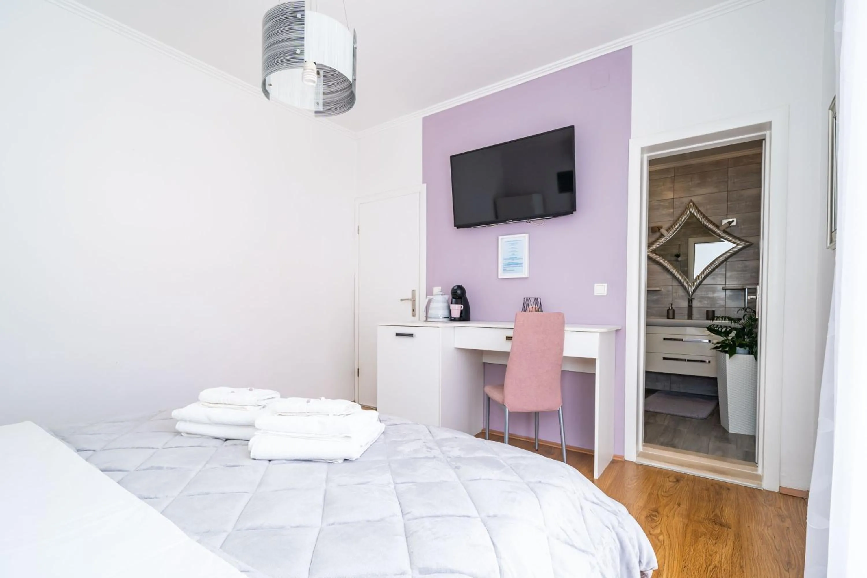 Bedroom, Bed in Apartment & Rooms Duja