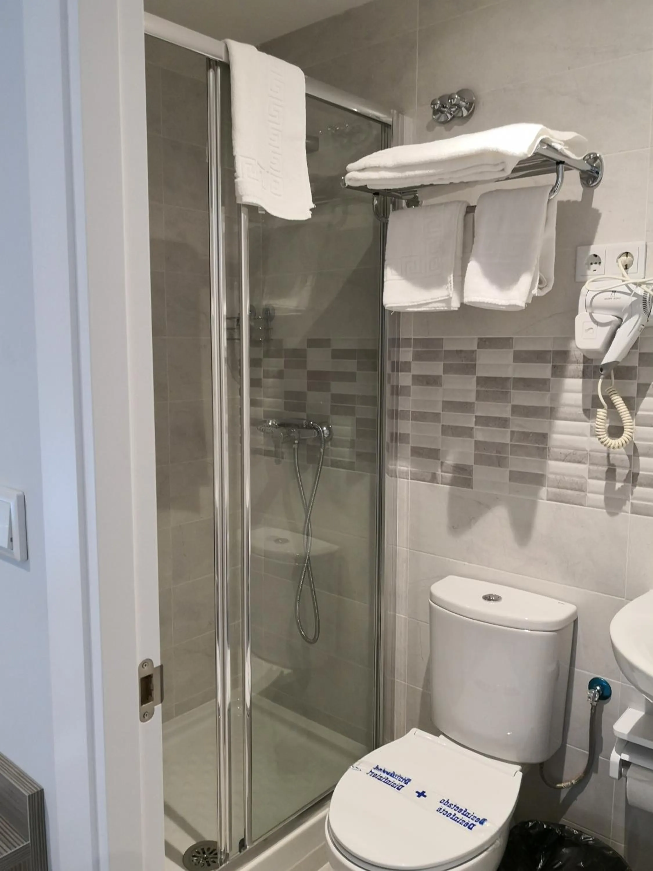 Toilet in Golden Alcala