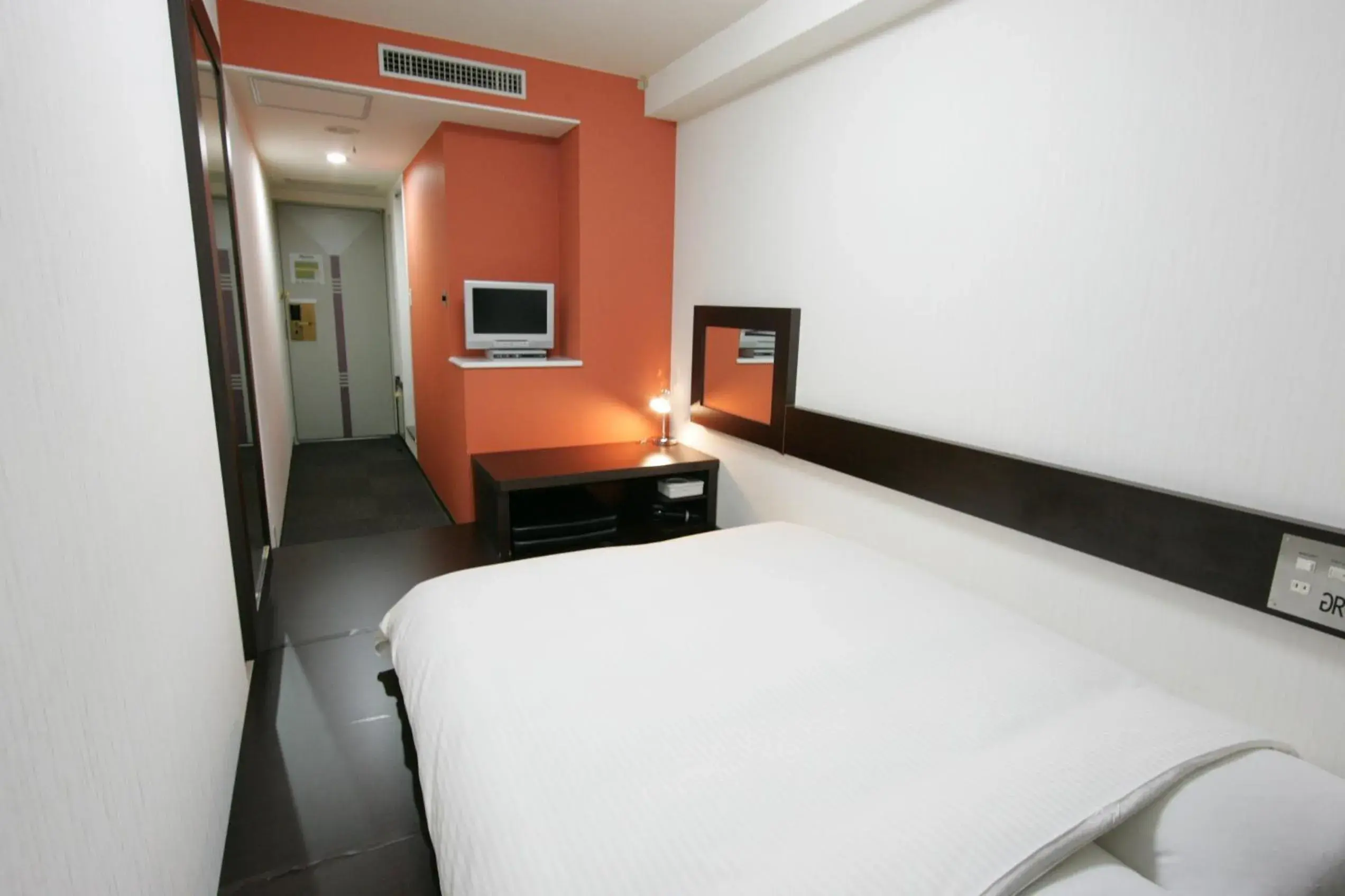 Photo of the whole room, Bed in Green Rich Hotel Suizenji Photo of the whole room, Bed in Green Rich Hotel Suizenji