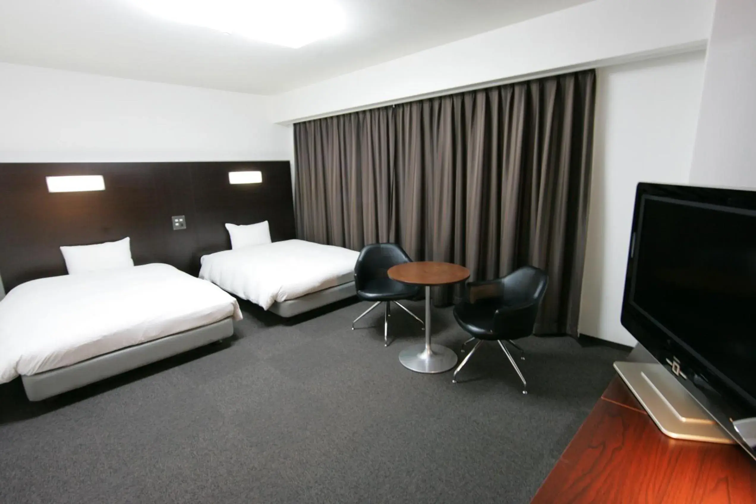 Photo of the whole room, Bed in Green Rich Hotel Suizenji Photo of the whole room, Bed in Green Rich Hotel Suizenji