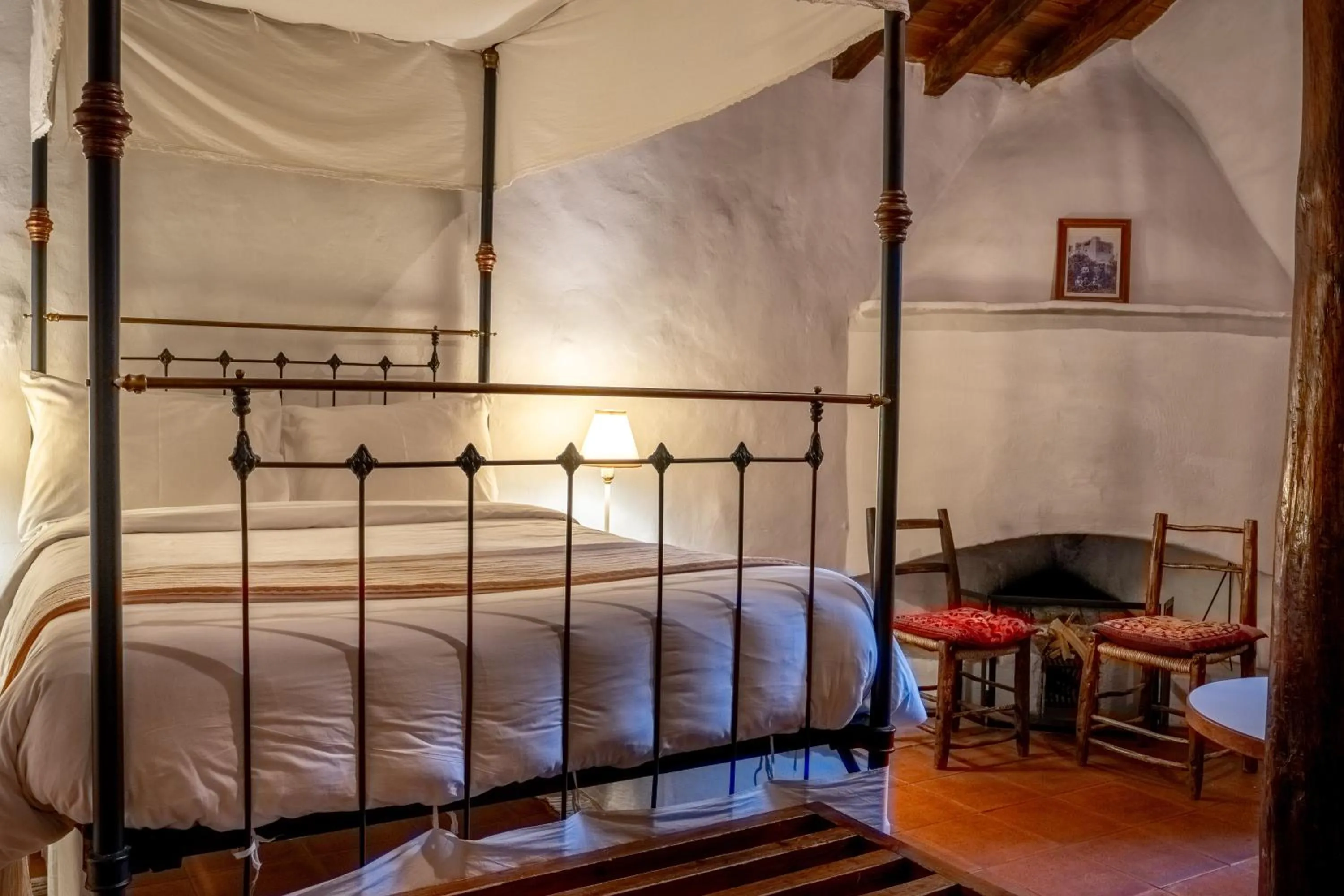 Bed in Ambelikos Traditional Agrohotel