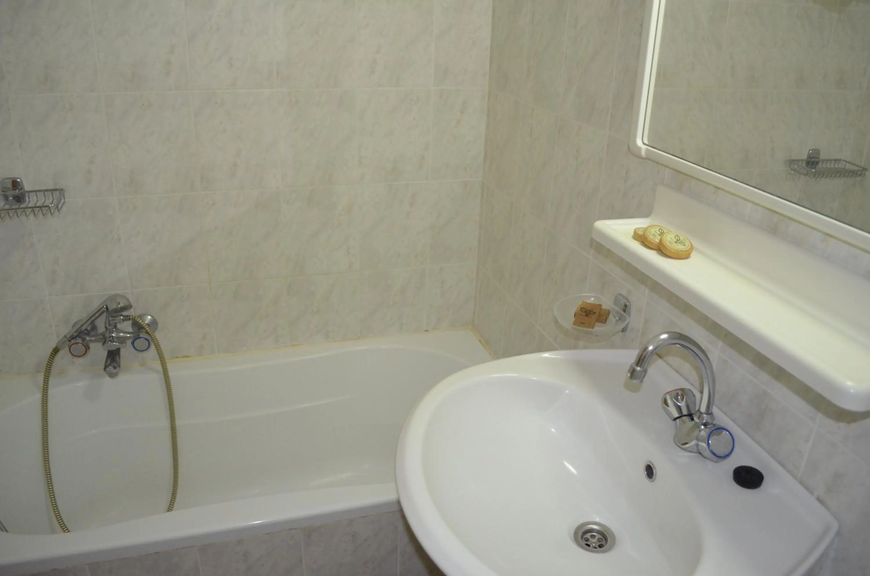 Bathroom in Kremasti Memories