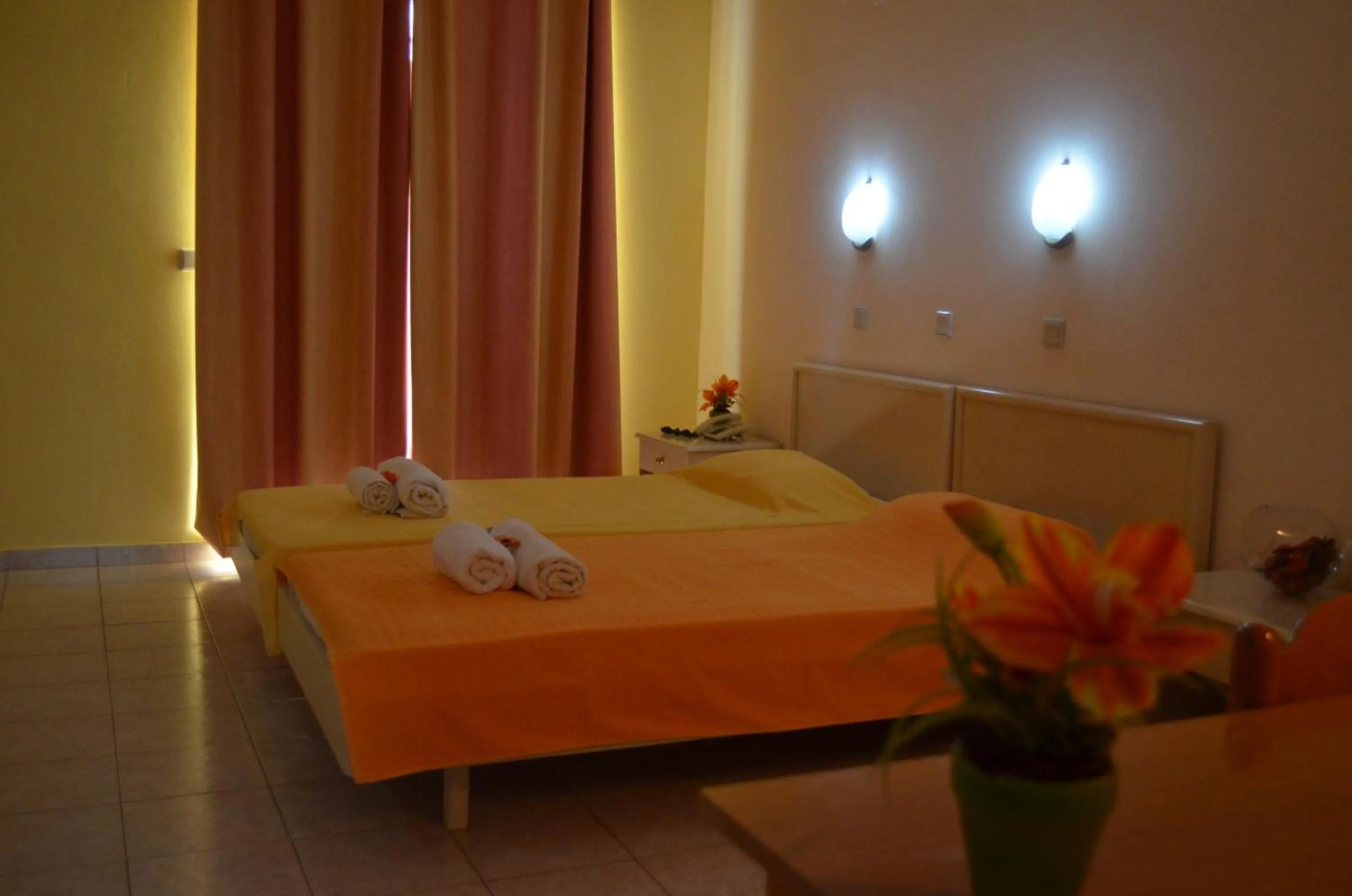 Bedroom, Bed in Kremasti Memories