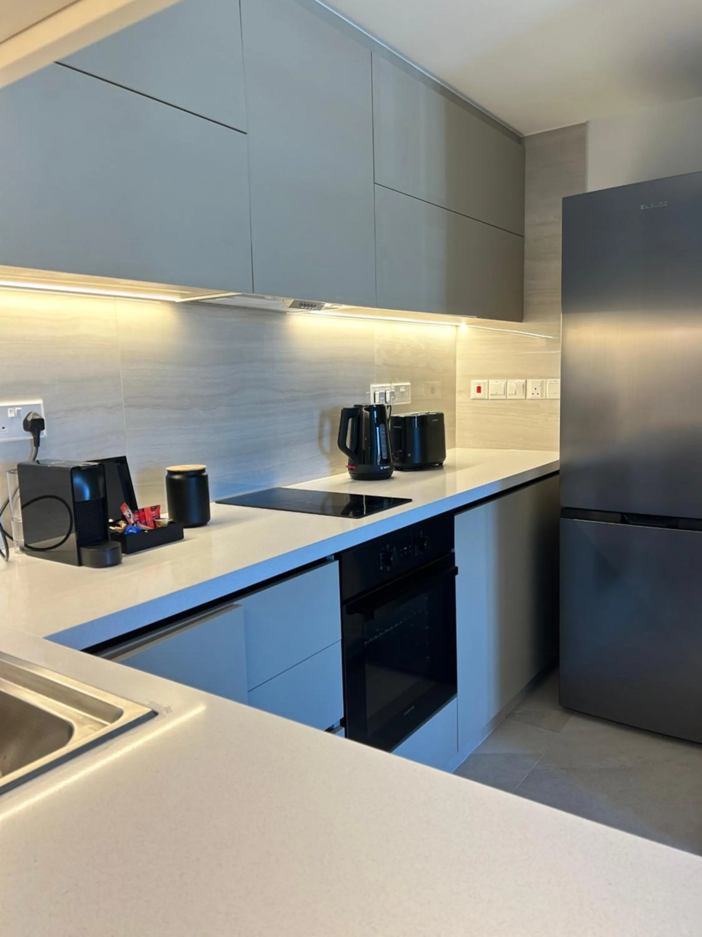 Coffee/tea facilities in Pigeon Beach Hotel Apartments