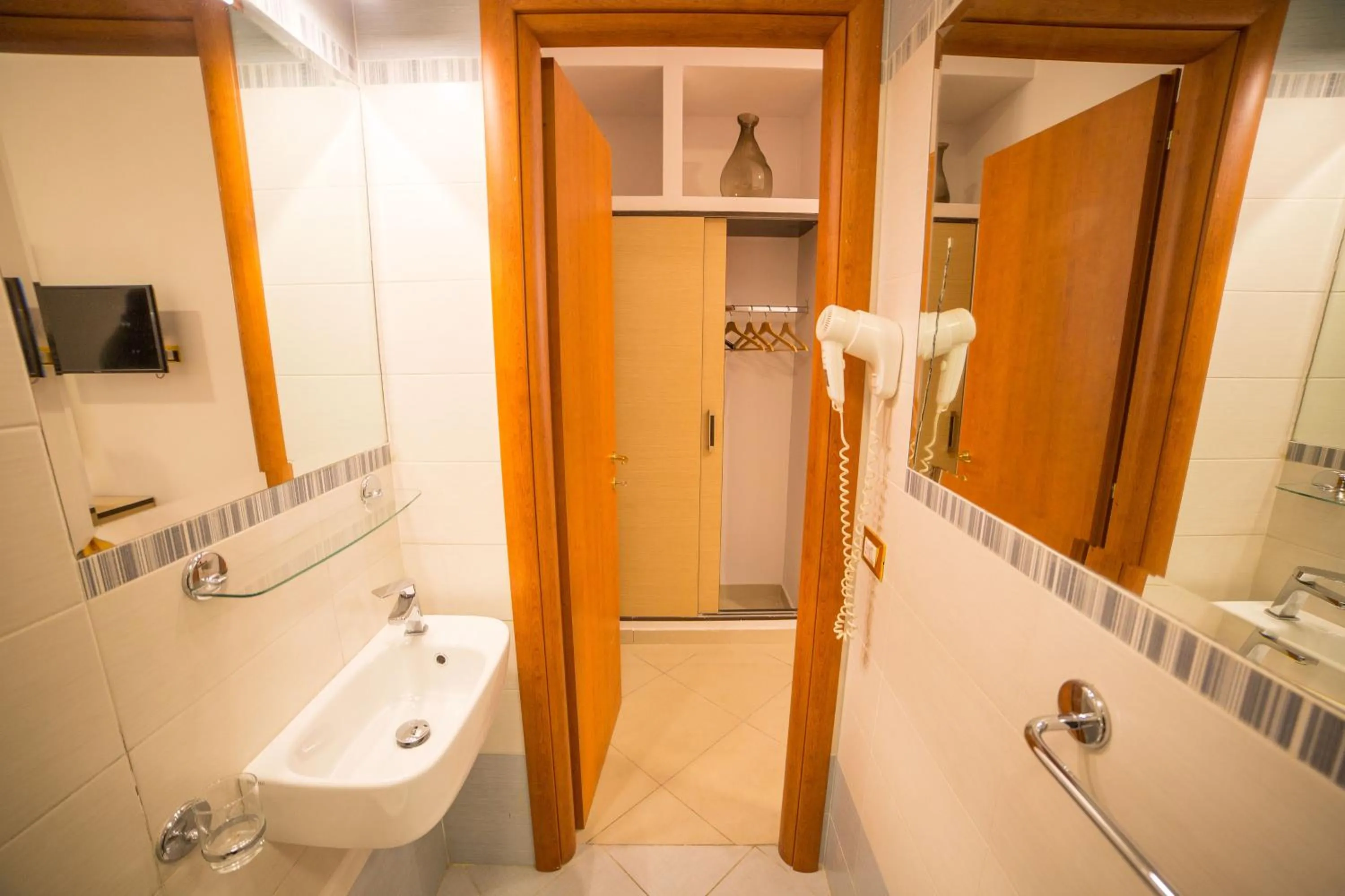 Bathroom in All Seasons