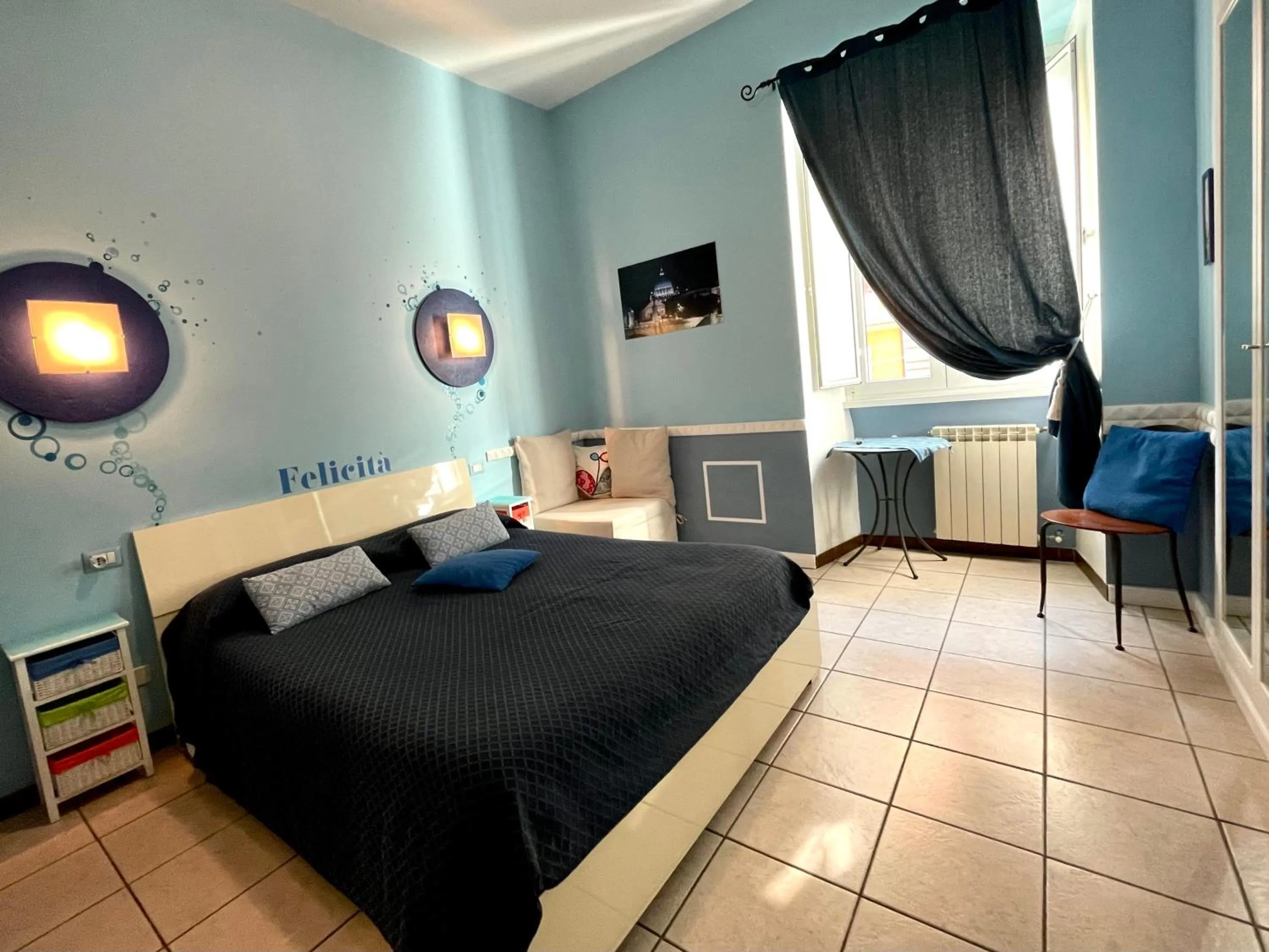 Bedroom, Bed in Rhome86