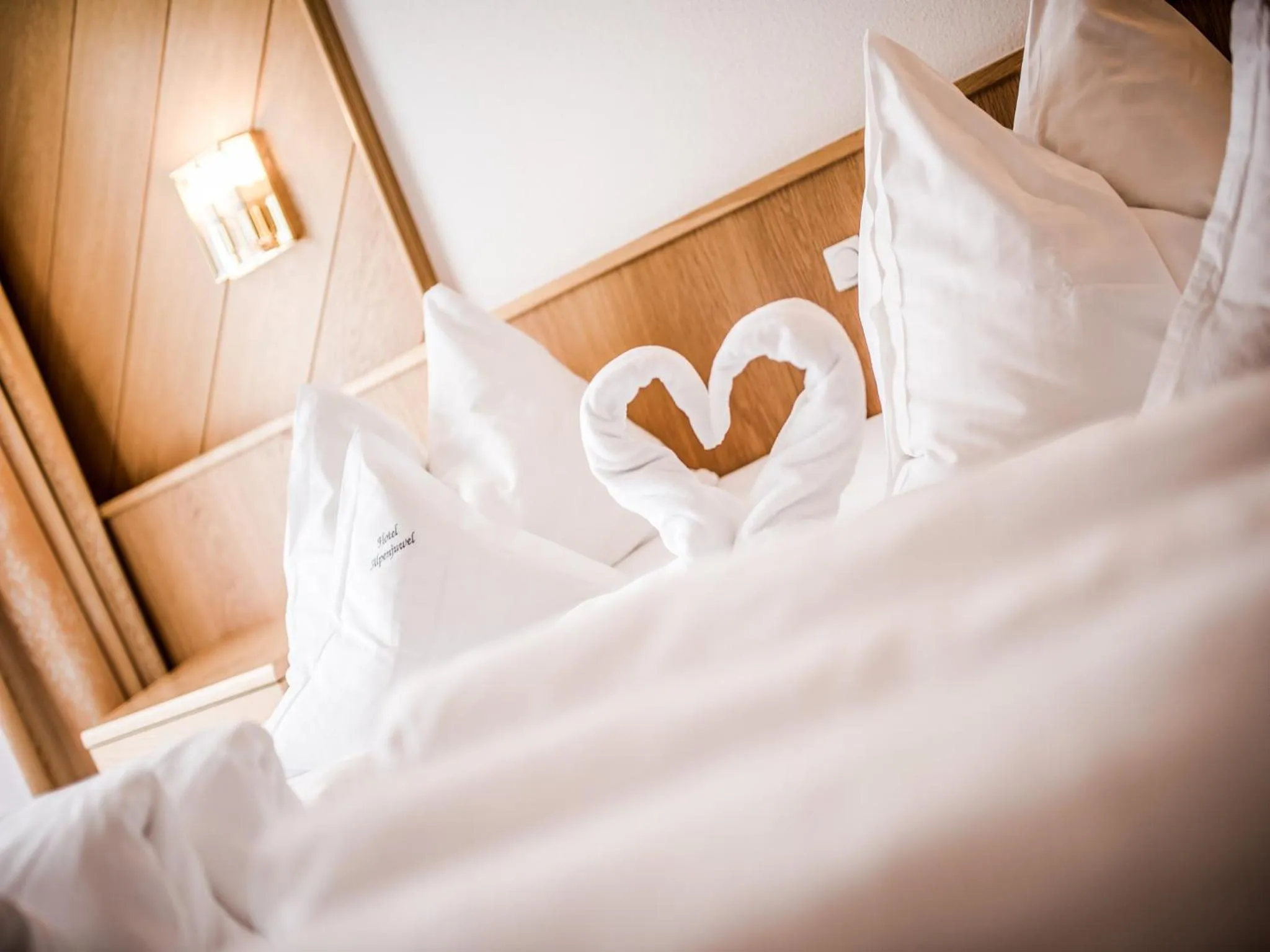 Bed in Hotel Alpenjuwel