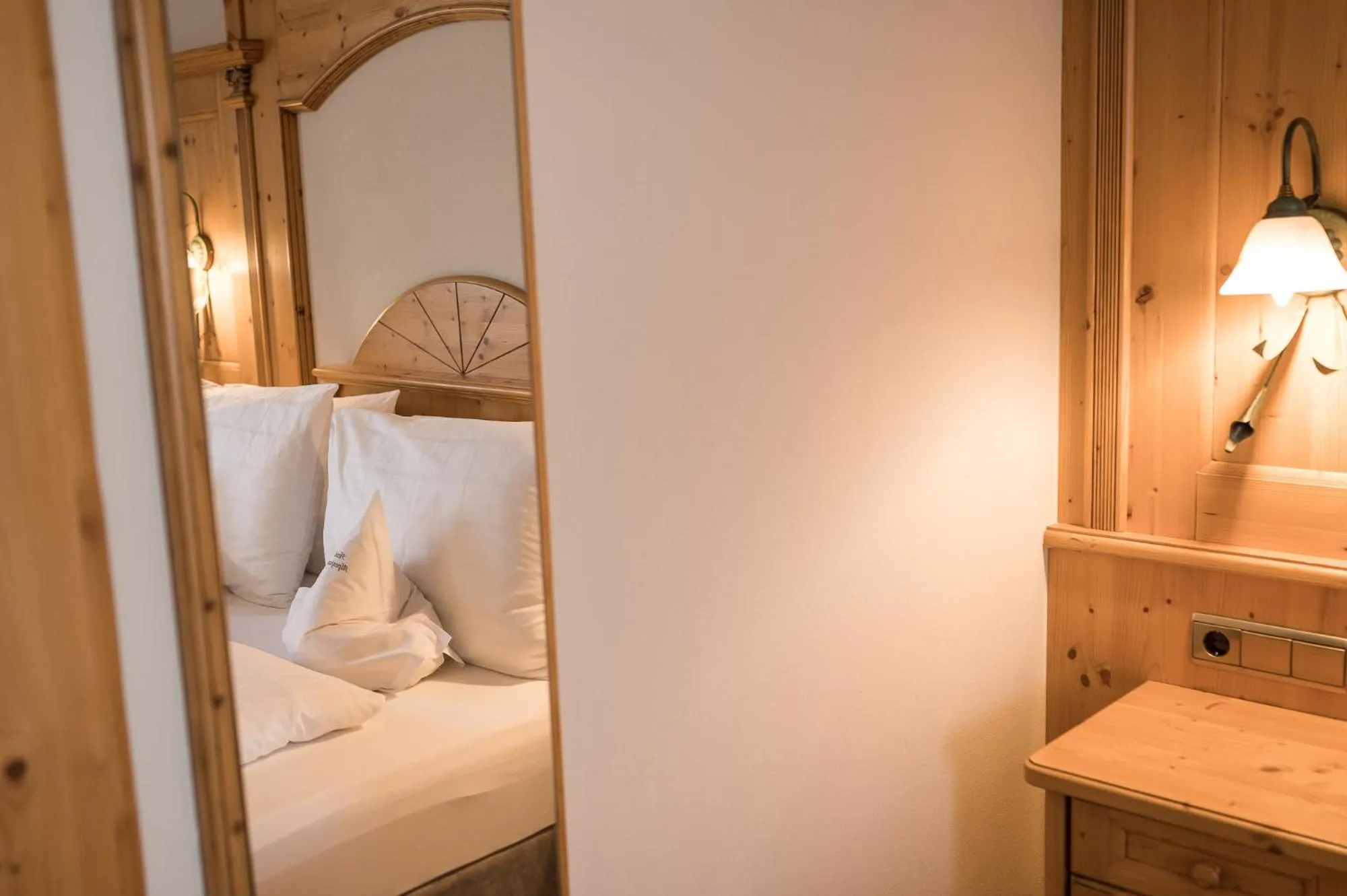 Photo of the whole room, Bed in Hotel Alpenjuwel