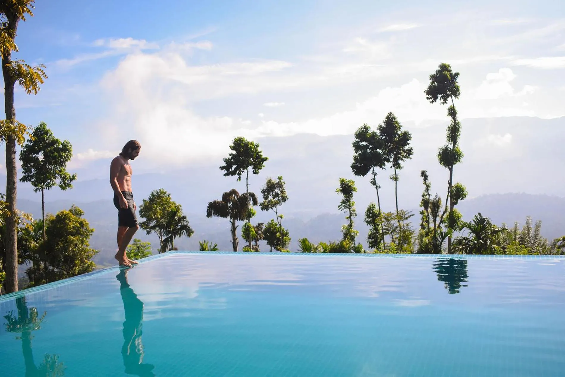 Swimming pool in Aarunya Nature Resort - Kandy