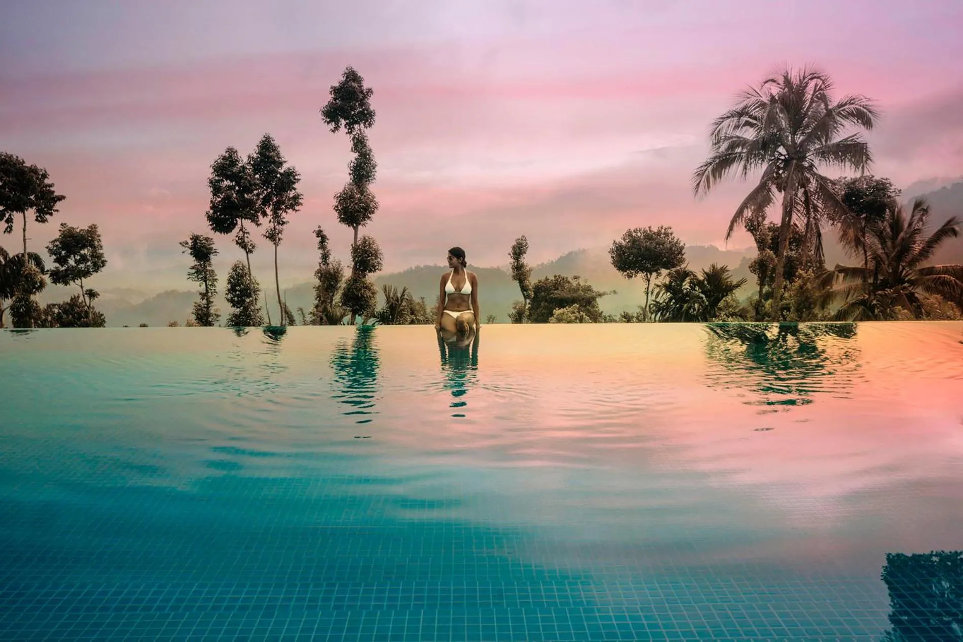 Swimming pool in Aarunya Nature Resort - Kandy
