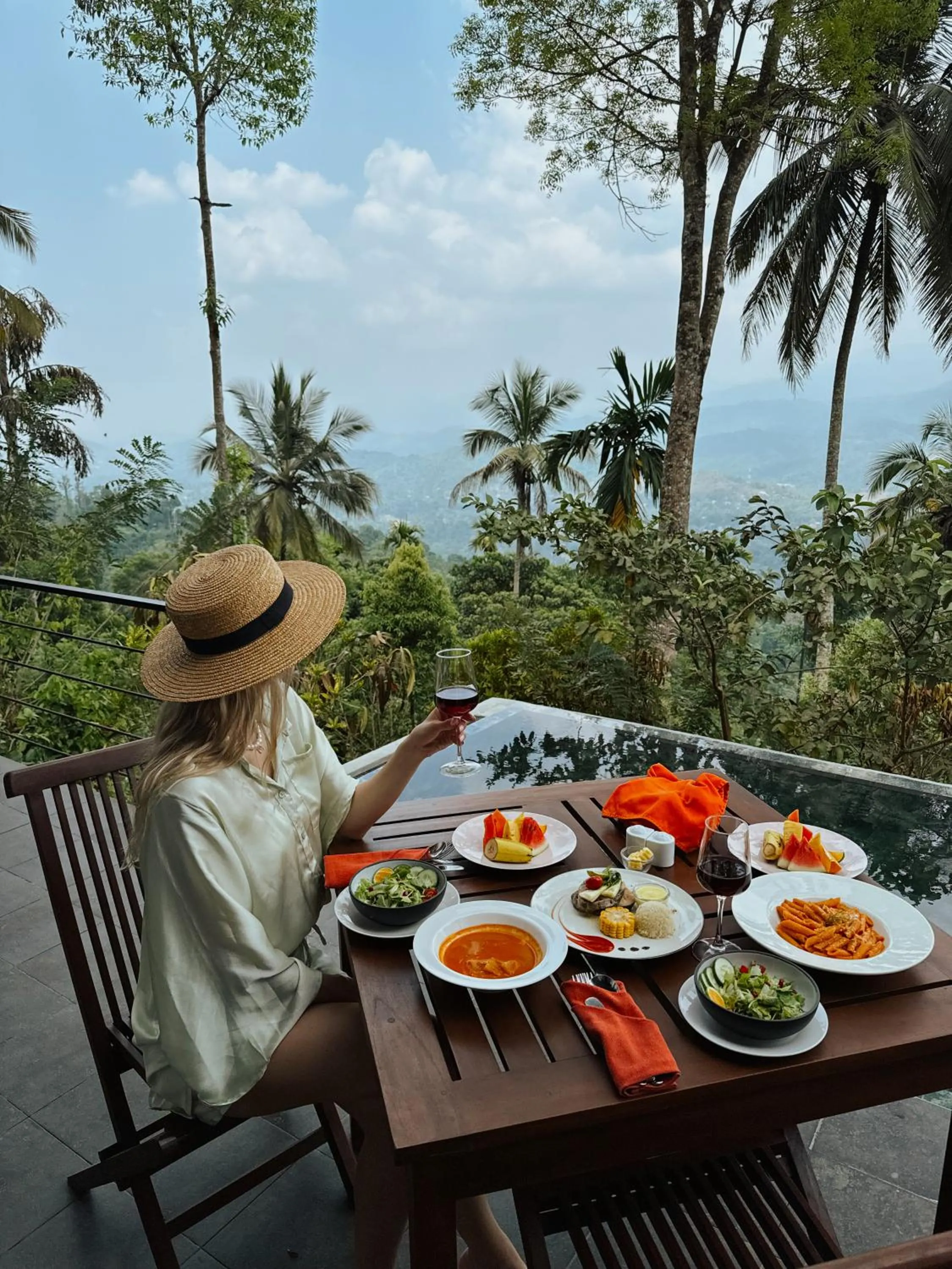 Lunch in Aarunya Nature Resort - Kandy