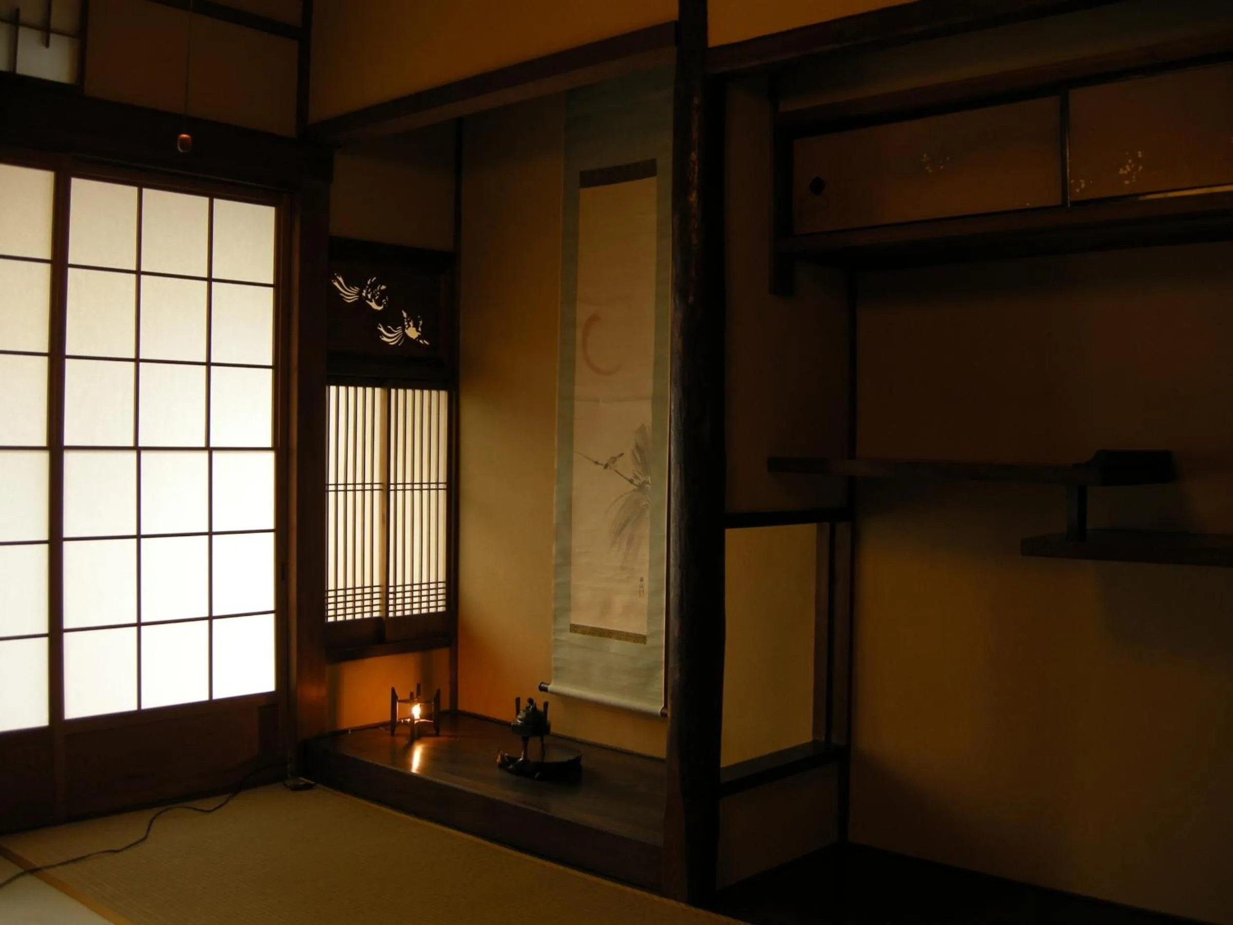 Decorative detail in Guesthouse Itoya Kyoto