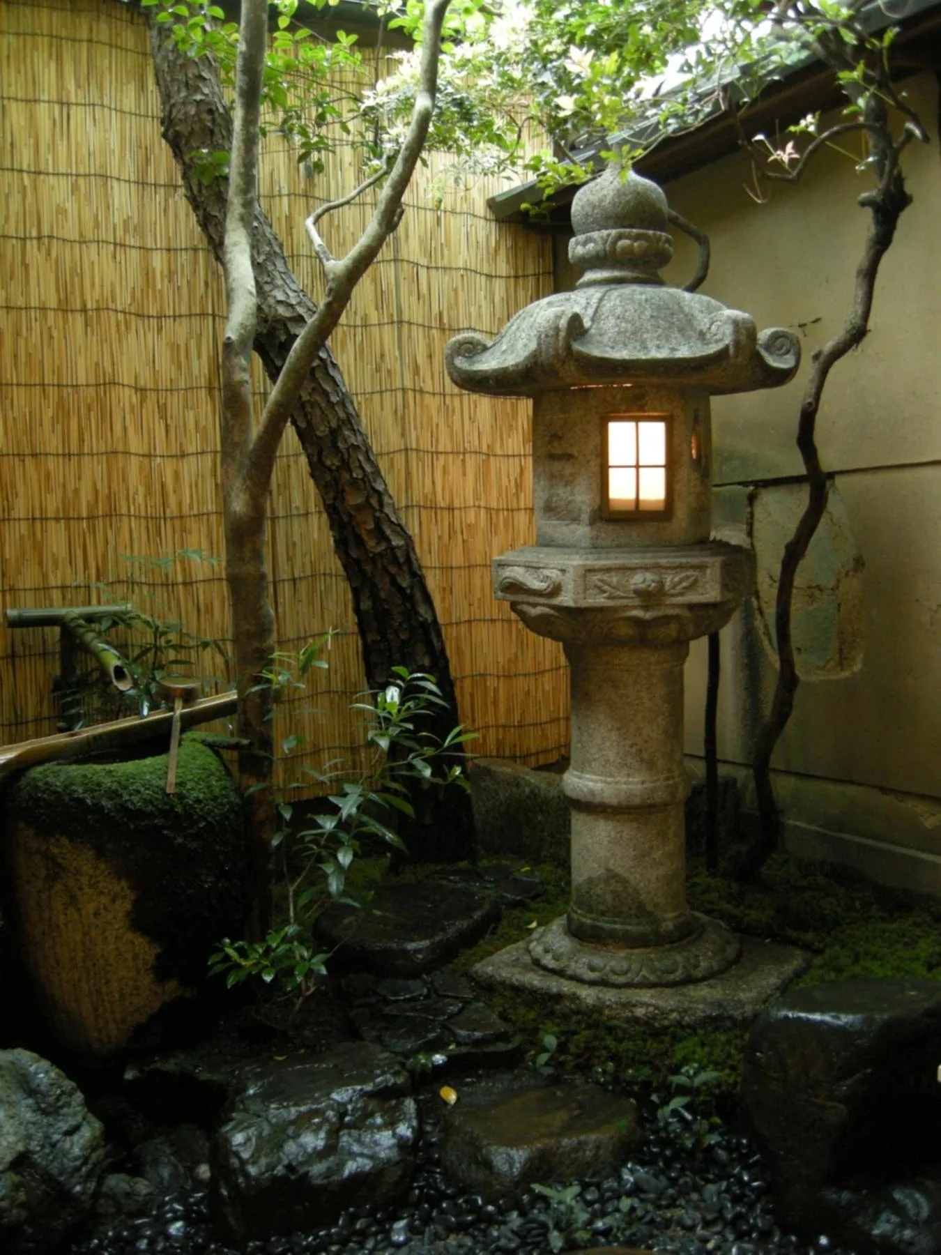 Garden in Guesthouse Itoya Kyoto