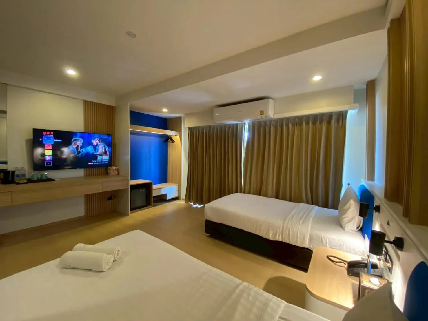 Bed in Armoni Patong Beach Hotel