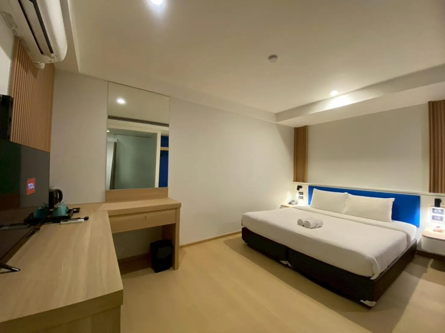 Bed in Armoni Patong Beach Hotel