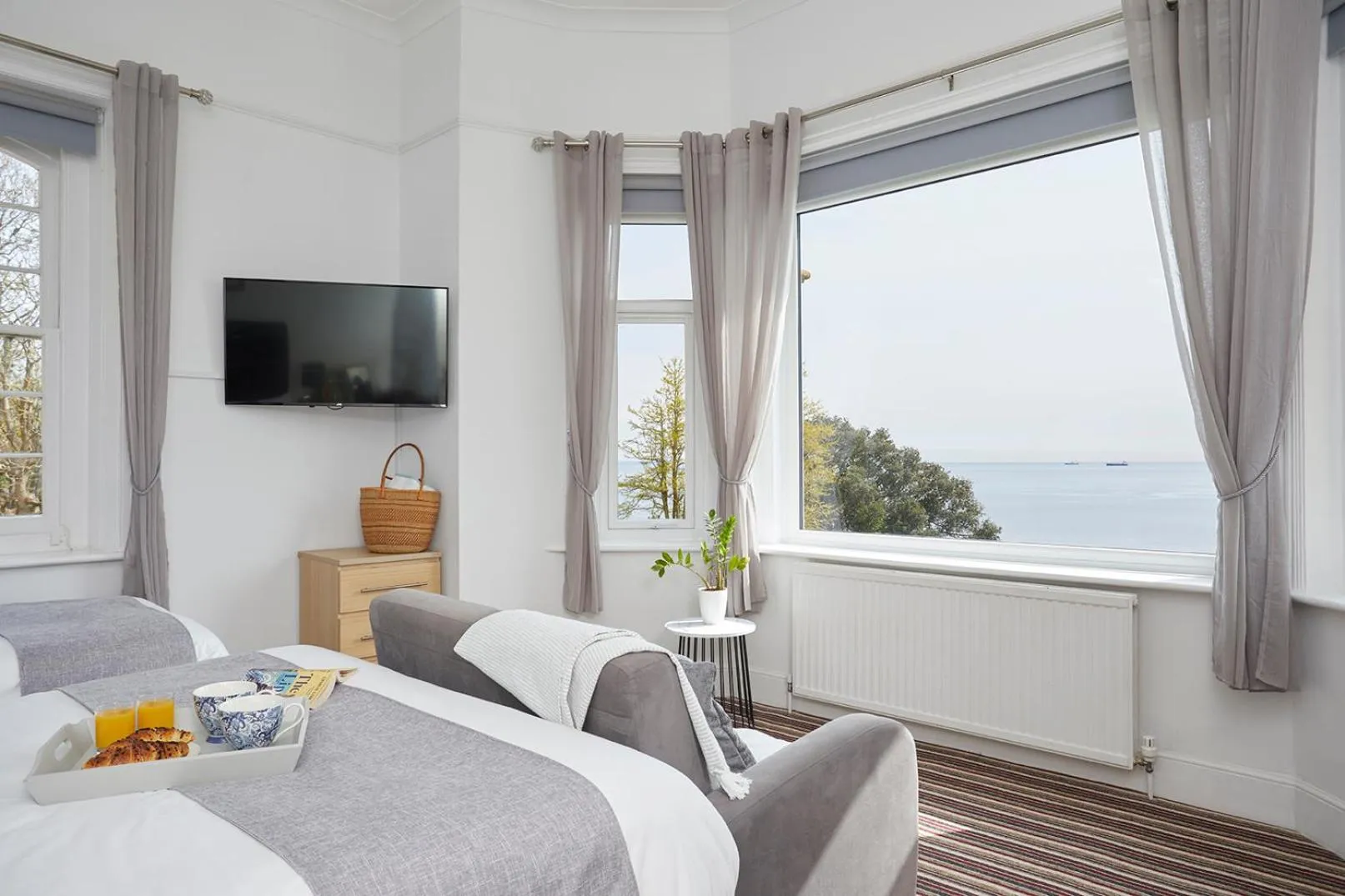 View (from property/room), Bed in Luccombe Manor Country House Hotel