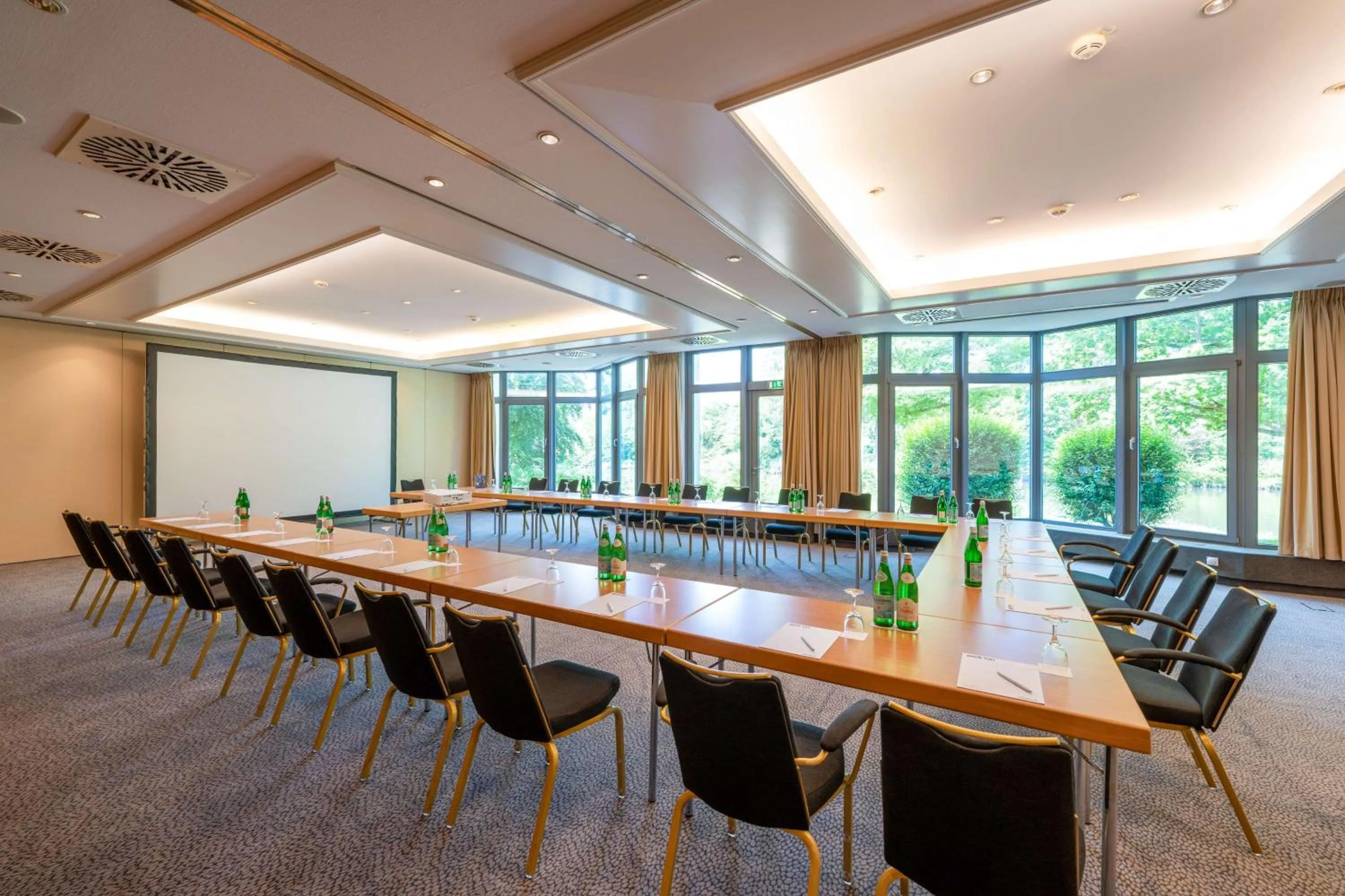 Meeting/conference room in Park Inn by Radisson Lübeck