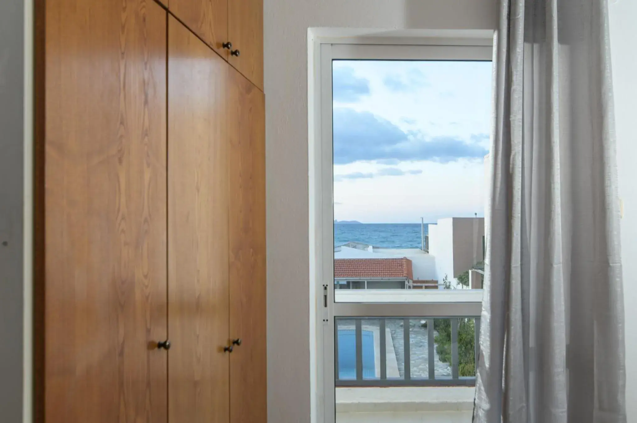 First Floor Twin Room with Sea/Pool View in Haris Apartments First Floor Twin Room with Sea/Pool View in Haris Apartments