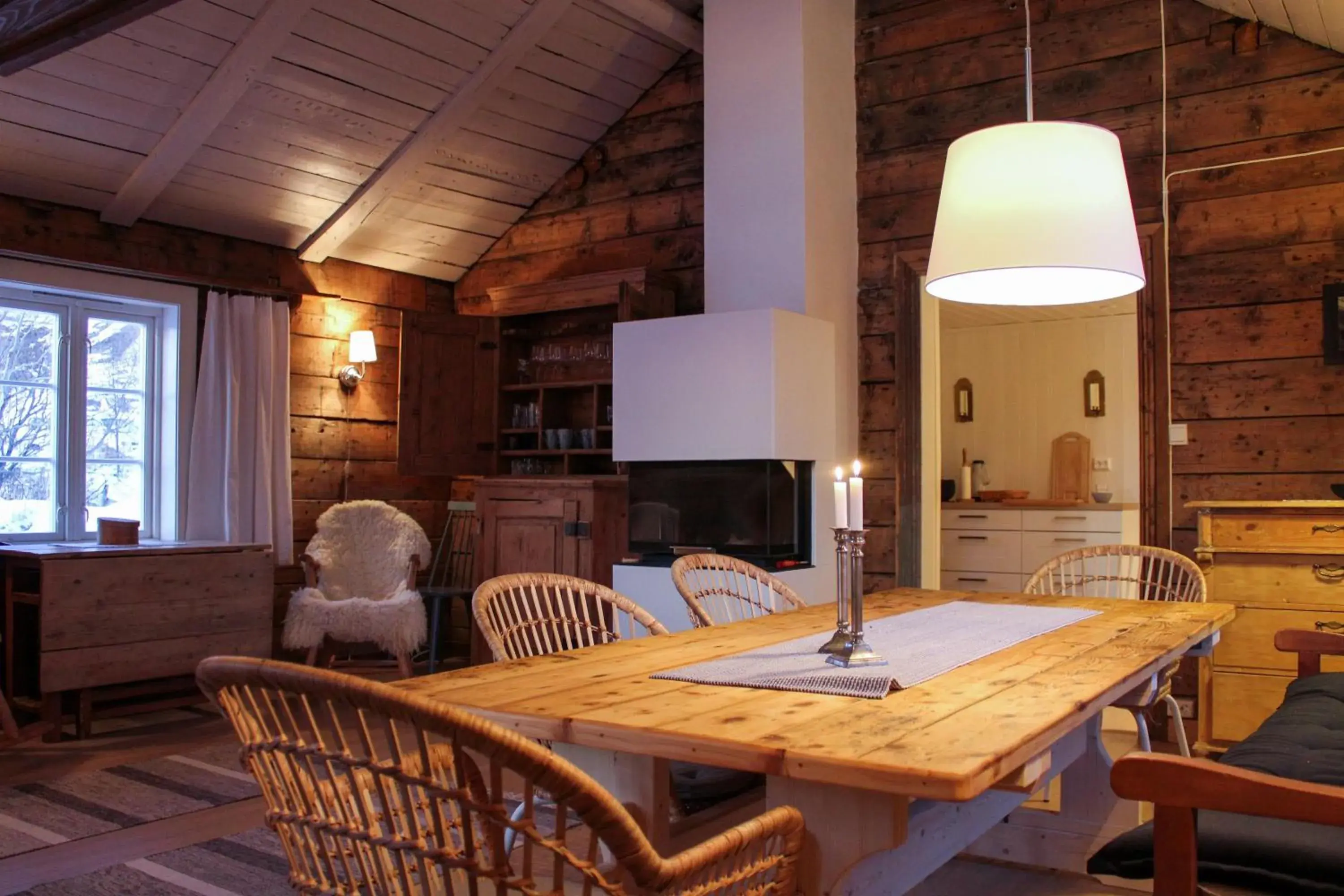 Deluxe Four-Bedroom Cottage in Å Rorbuer - by Classic Norway Hotels Deluxe Four-Bedroom Cottage in Å Rorbuer - by Classic Norway Hotels