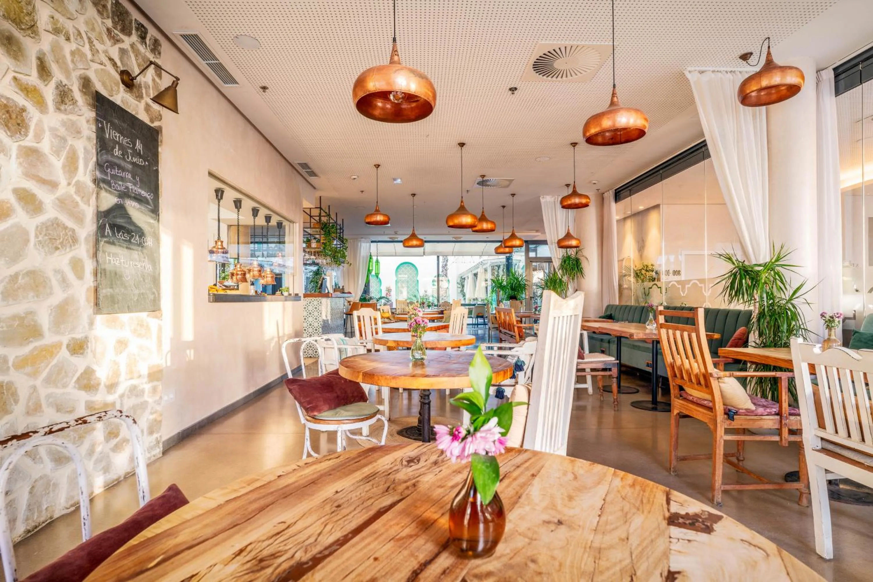 Restaurant/places to eat in La Residencia Puerto Hotel & Spa