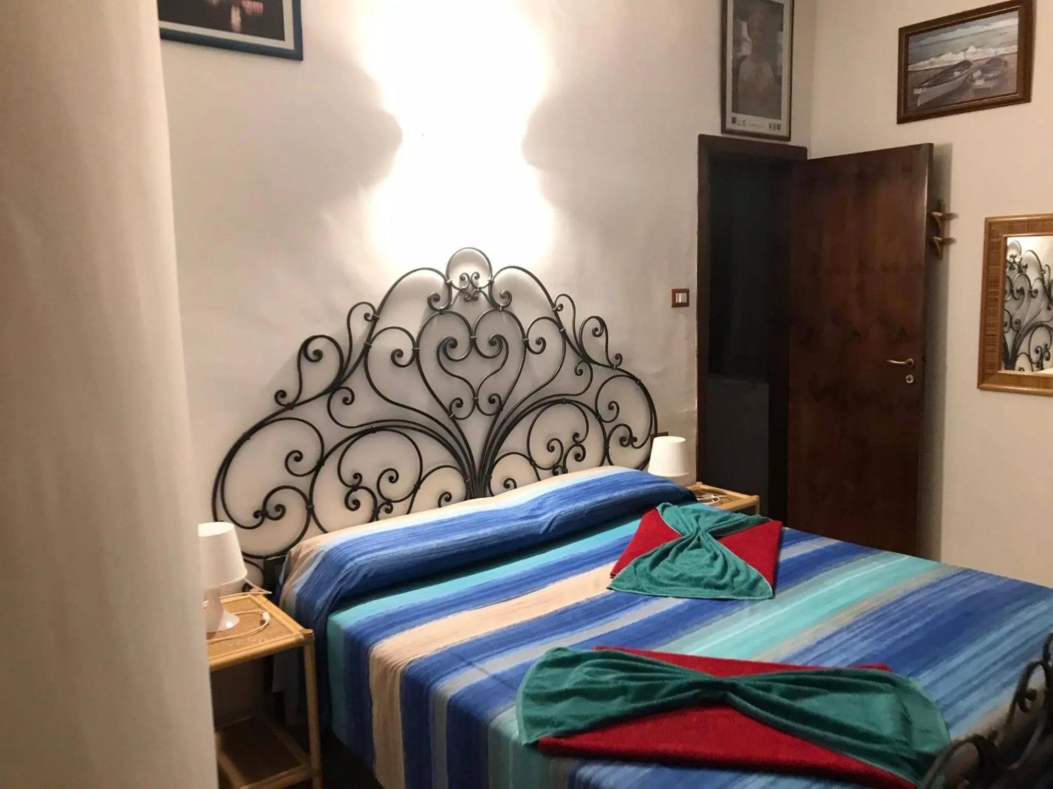 Quadruple Room with Sea View in Casa Elvira