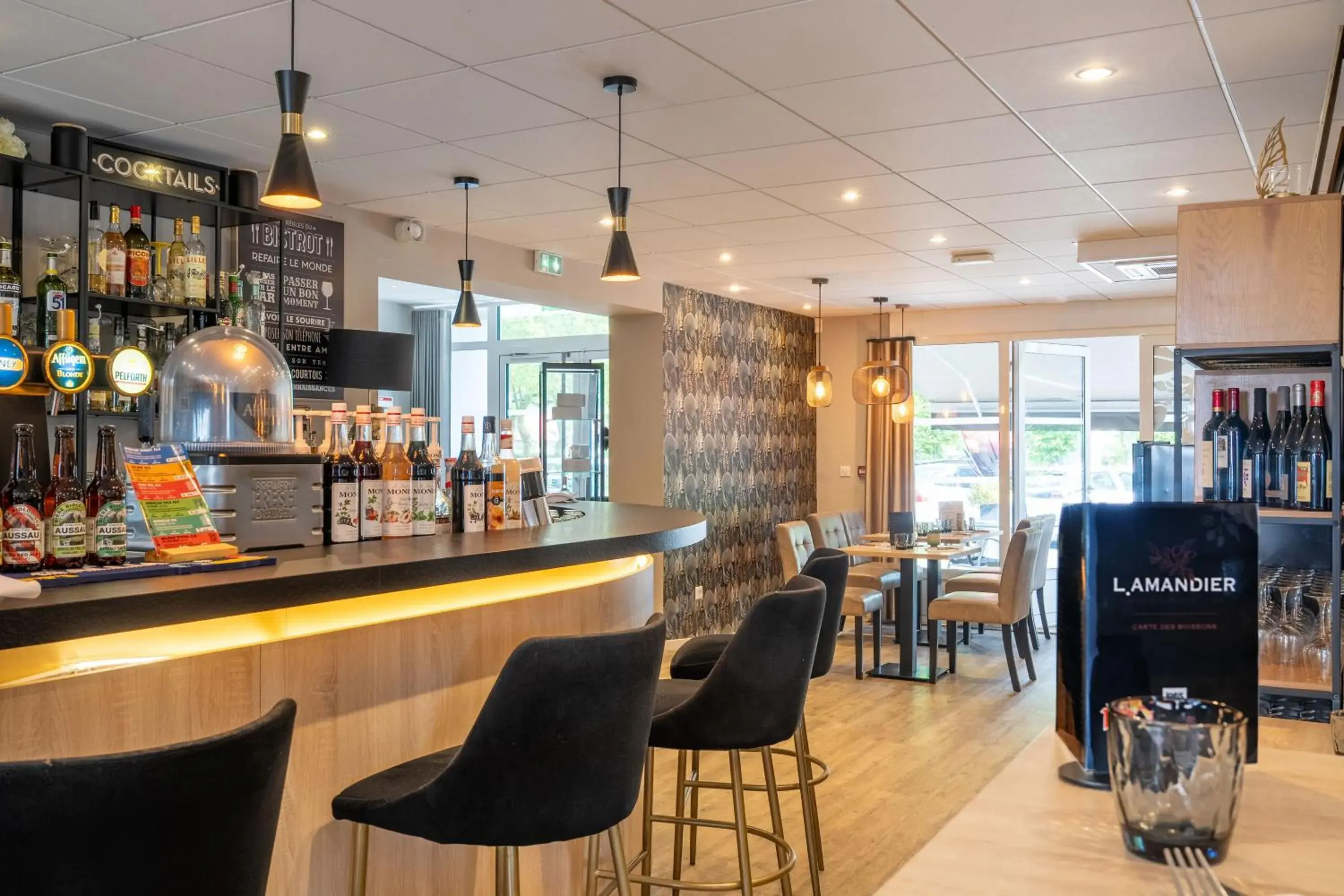 Logis Hôtel l'Amandier Logis Hôtel l'Amandier